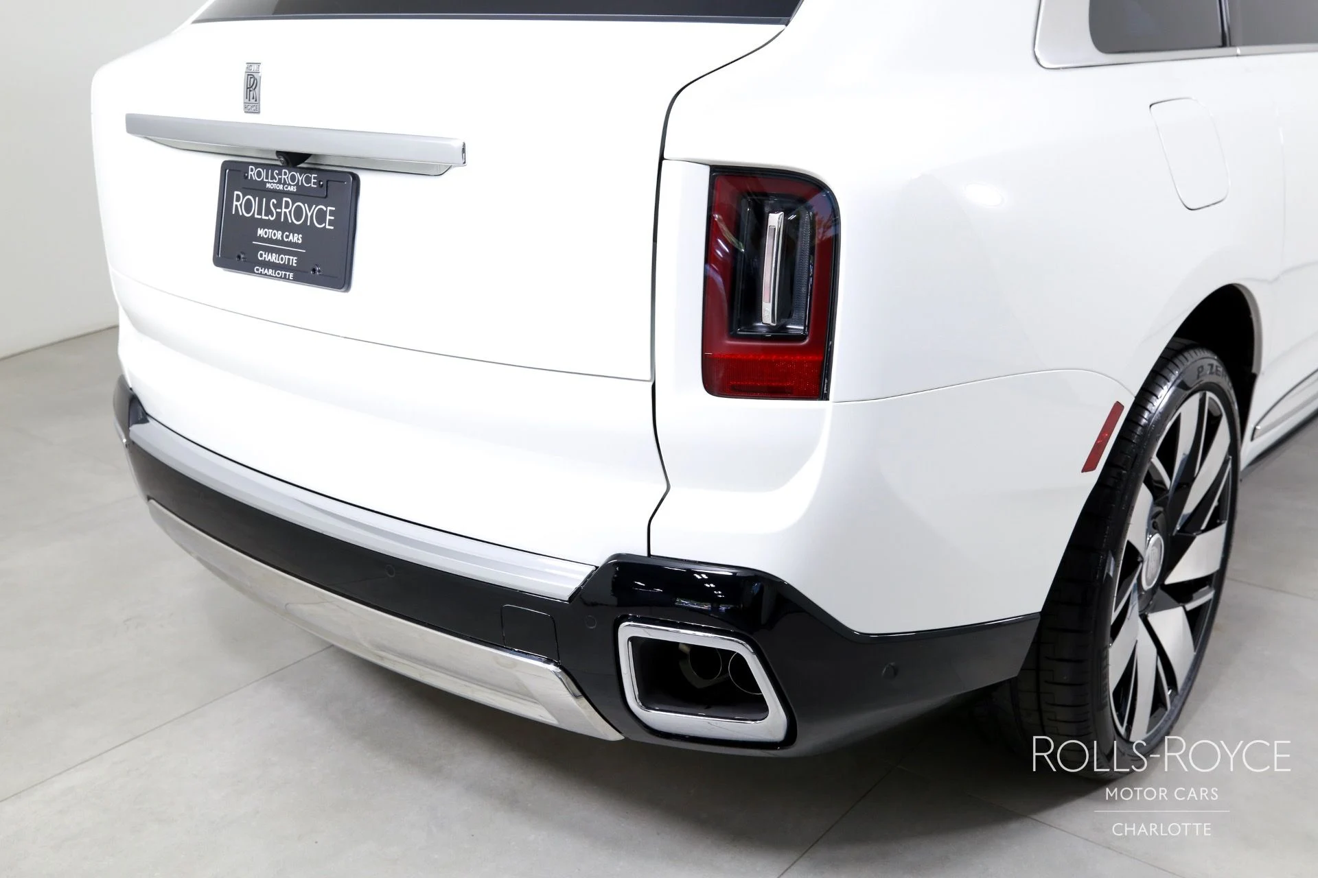 mph045_2821034468_Used_2026_Rolls_Royce_Cullinan_1759509260_a93dc33acf