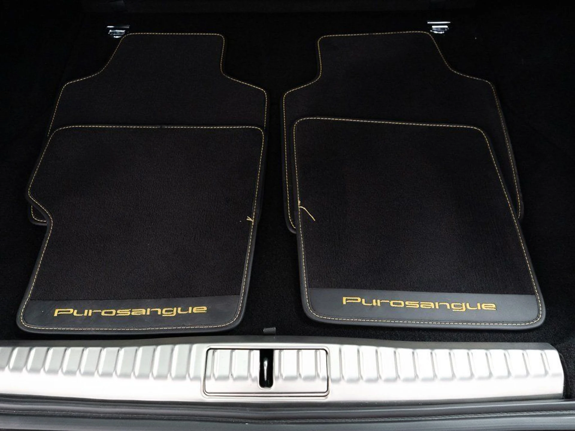 mph045_2821317304_c37f320bcddf30e04ba298dc094a1c55_9f53d2e8ab