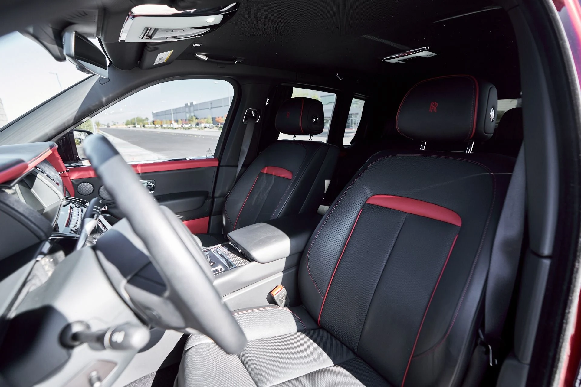 mph045_2821857541_Used_2022_Rolls_Royce_Cullinan_Black_Badge_1764038774_5c044fdf10