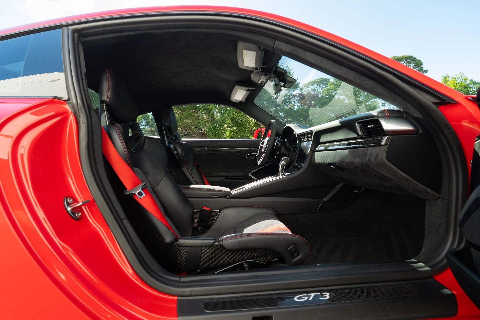 mph045_2824920813_Used_2018_Porsche_911_GT_3_1755032672_7a19573cb7