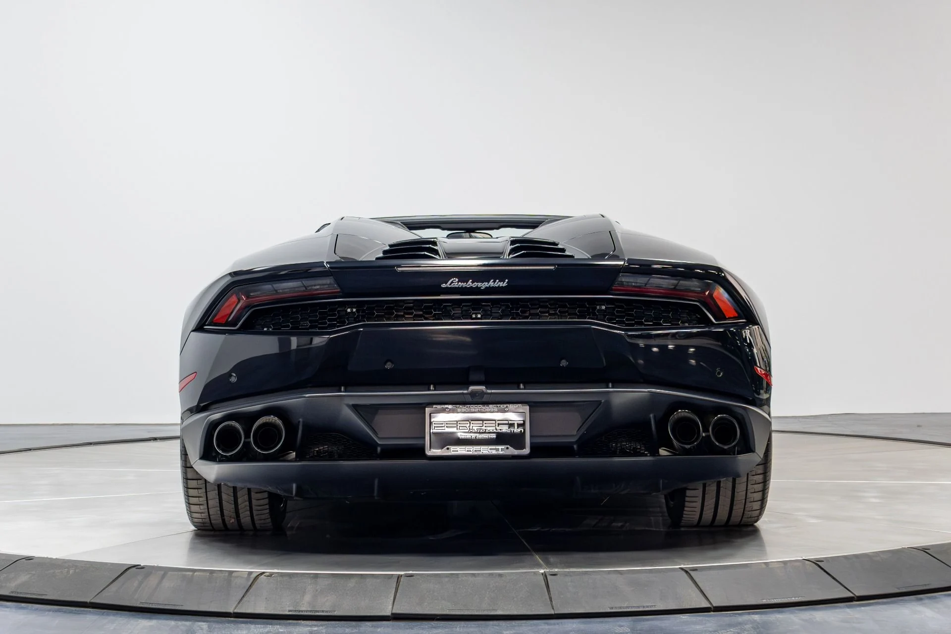 mph045_2850650907_Used_2017_Lamborghini_Huracan_1775865662_c2edd725bc