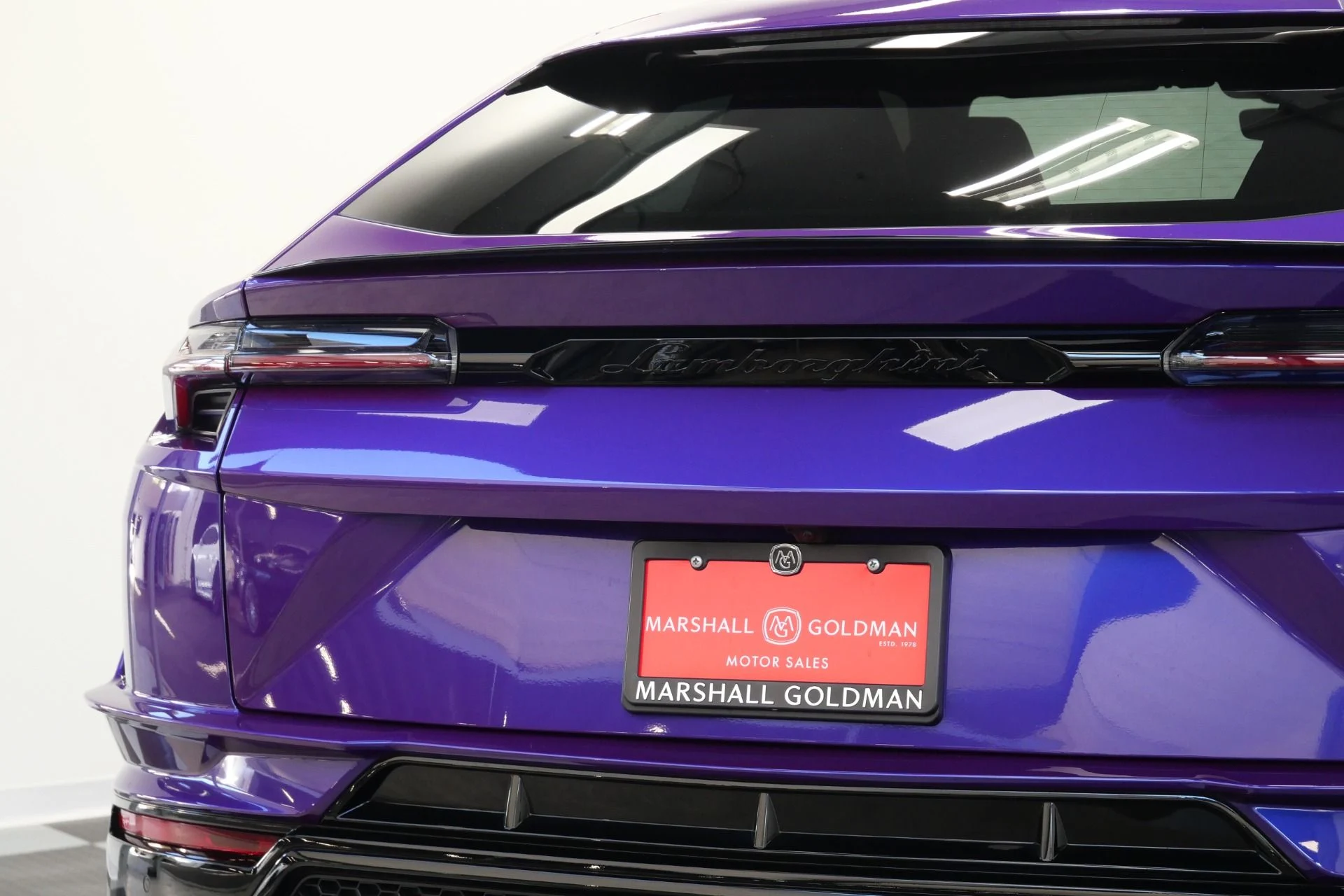 mph045_2854627901_Used_2023_Lamborghini_Urus_S_HIGHLY_Optioned_Ad_Personam_Paint_94_K_in_Options_1773247246_3d930a8a9c