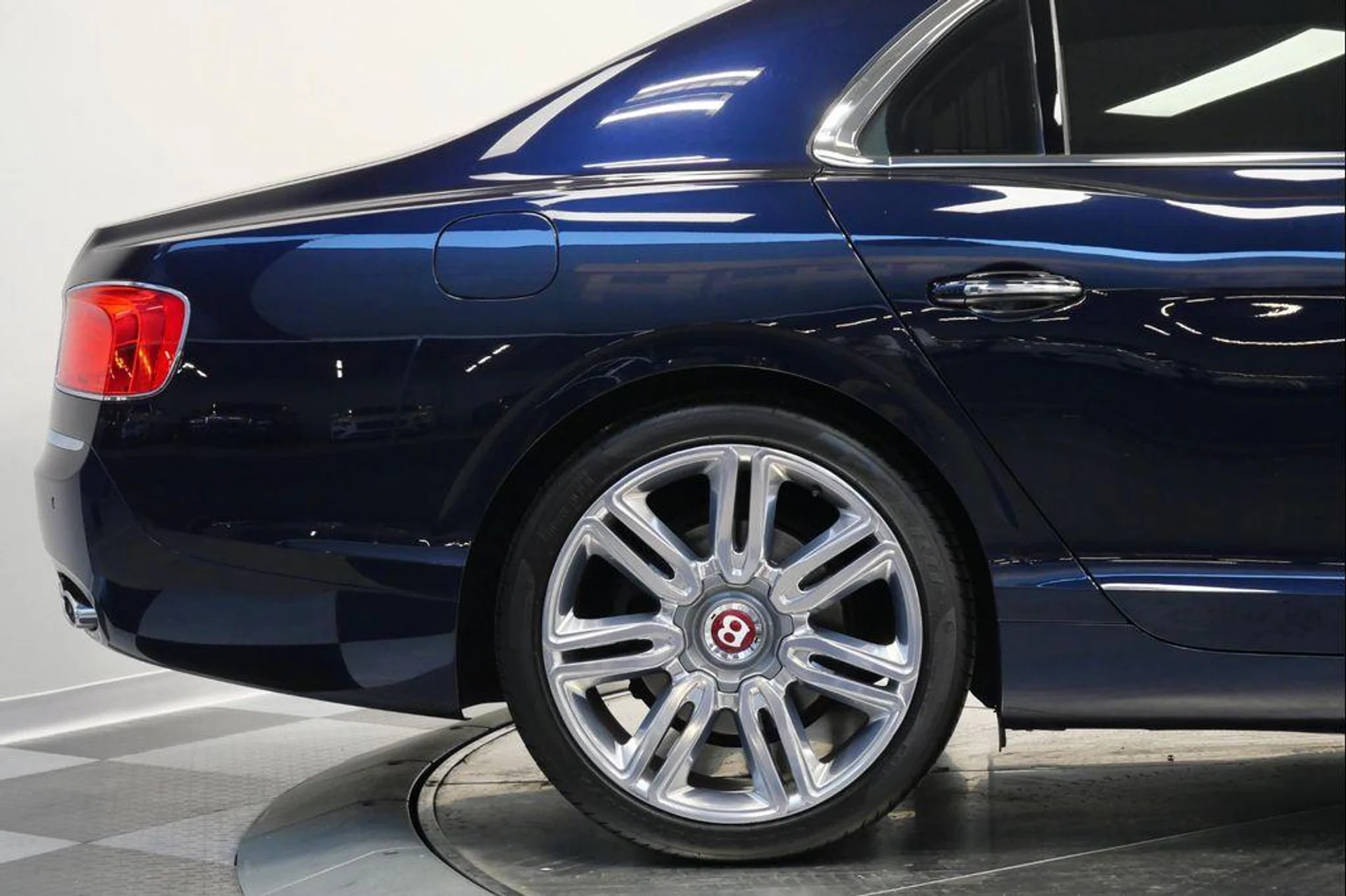 mph045_2860911255_CNWRD_2n_Gdeax_Dc_XL_Fb76_Rnea_WKE_6488920cc8