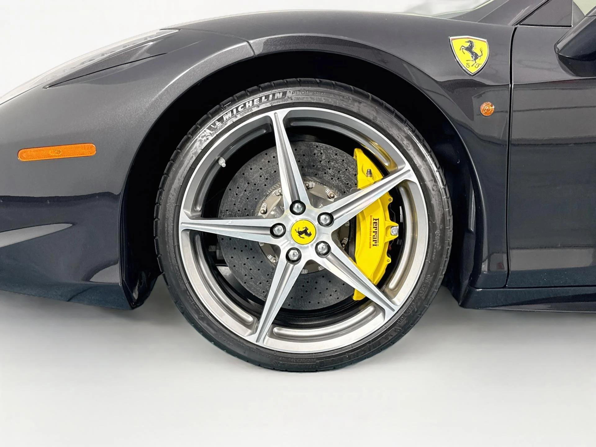 mph045_2874596154_Used_2012_Ferrari_458_Spider_1790030308_efe1c409d4