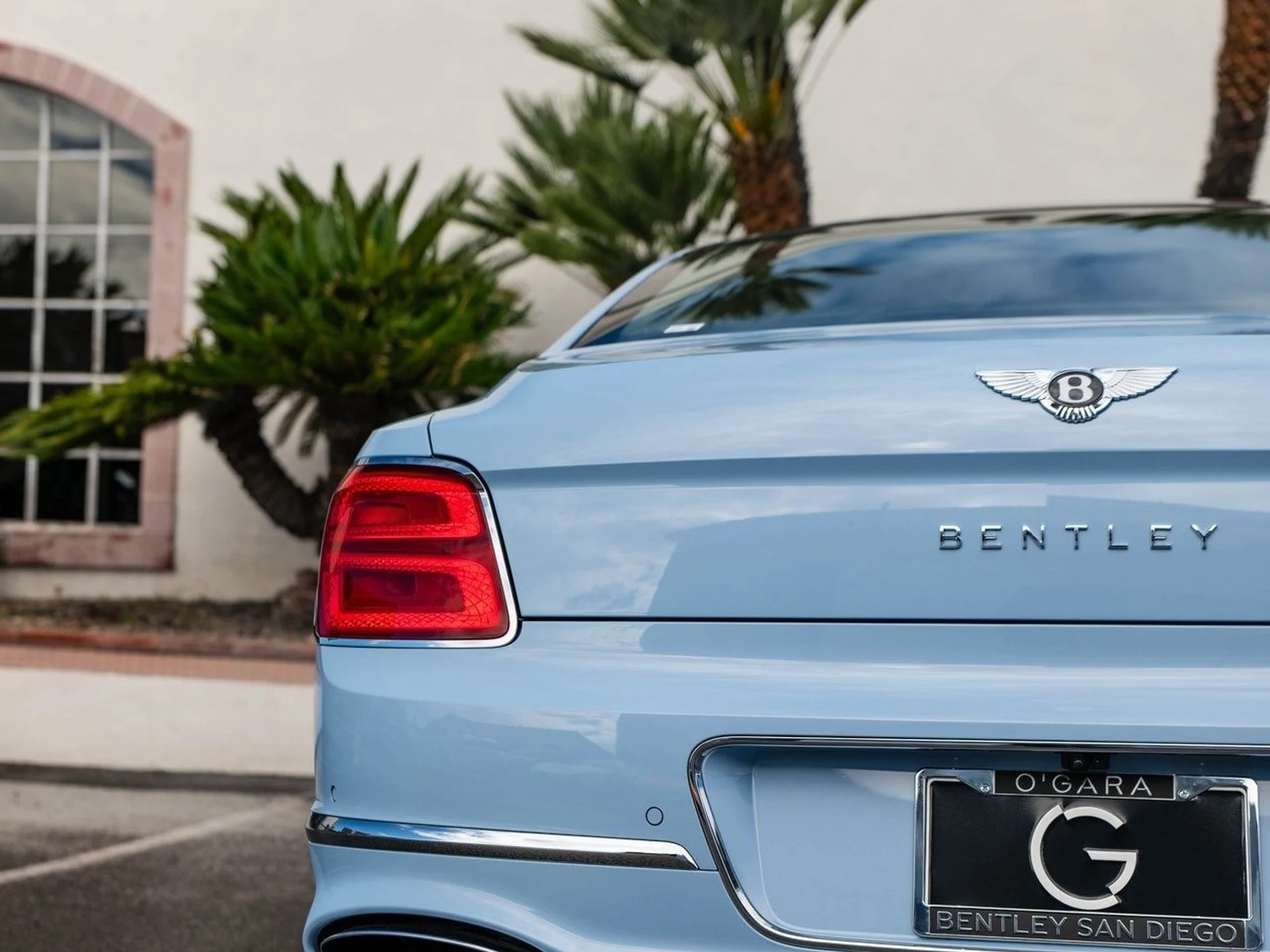 mph045_2887312867_0c47c81f30524562d90807f7e89404d1x_6ec0bcb1fa