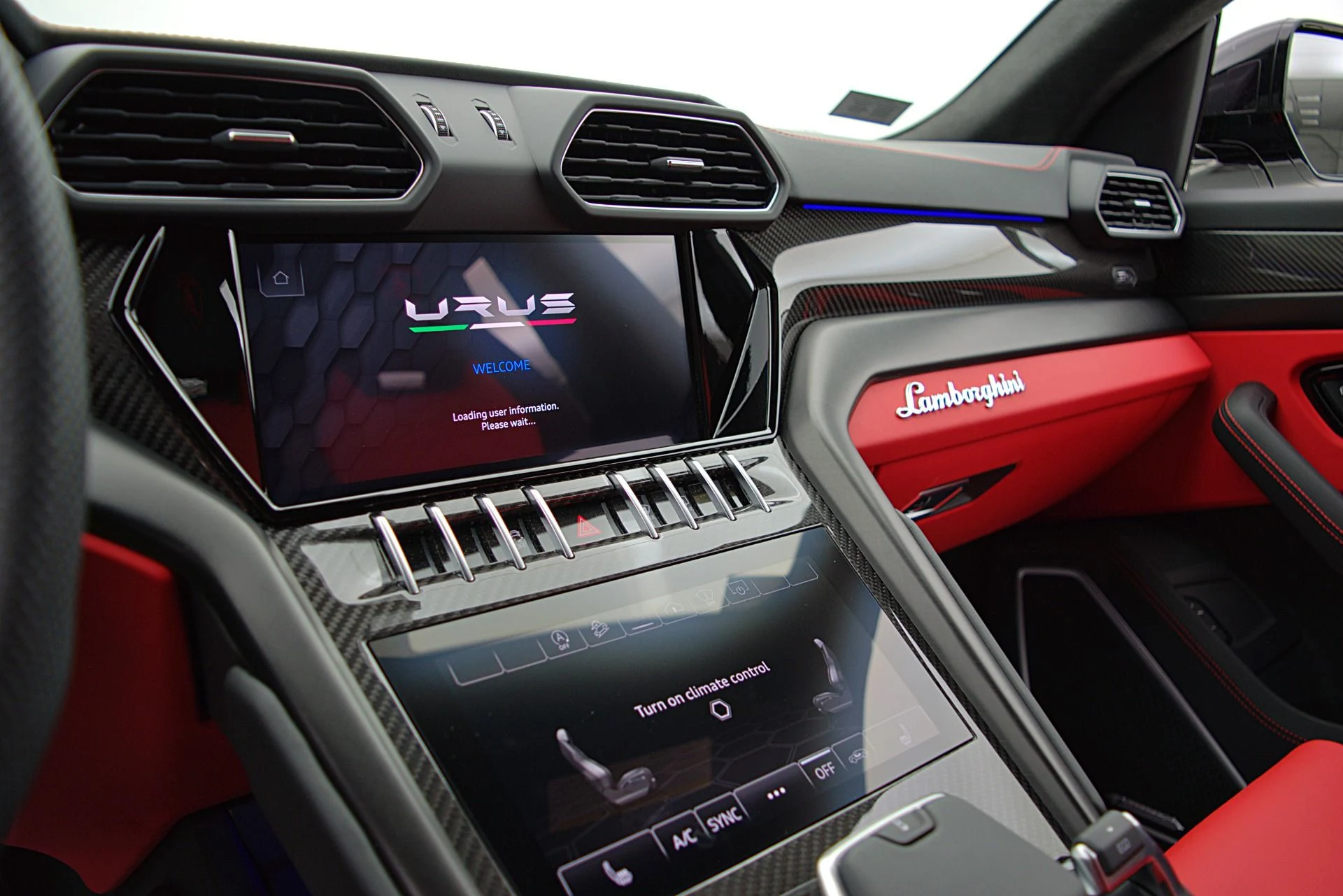 mph045_2888466759_Used_2022_Lamborghini_Urus_SELEZIONE_PRE_OWNED_CERTIFIED_49b208c632