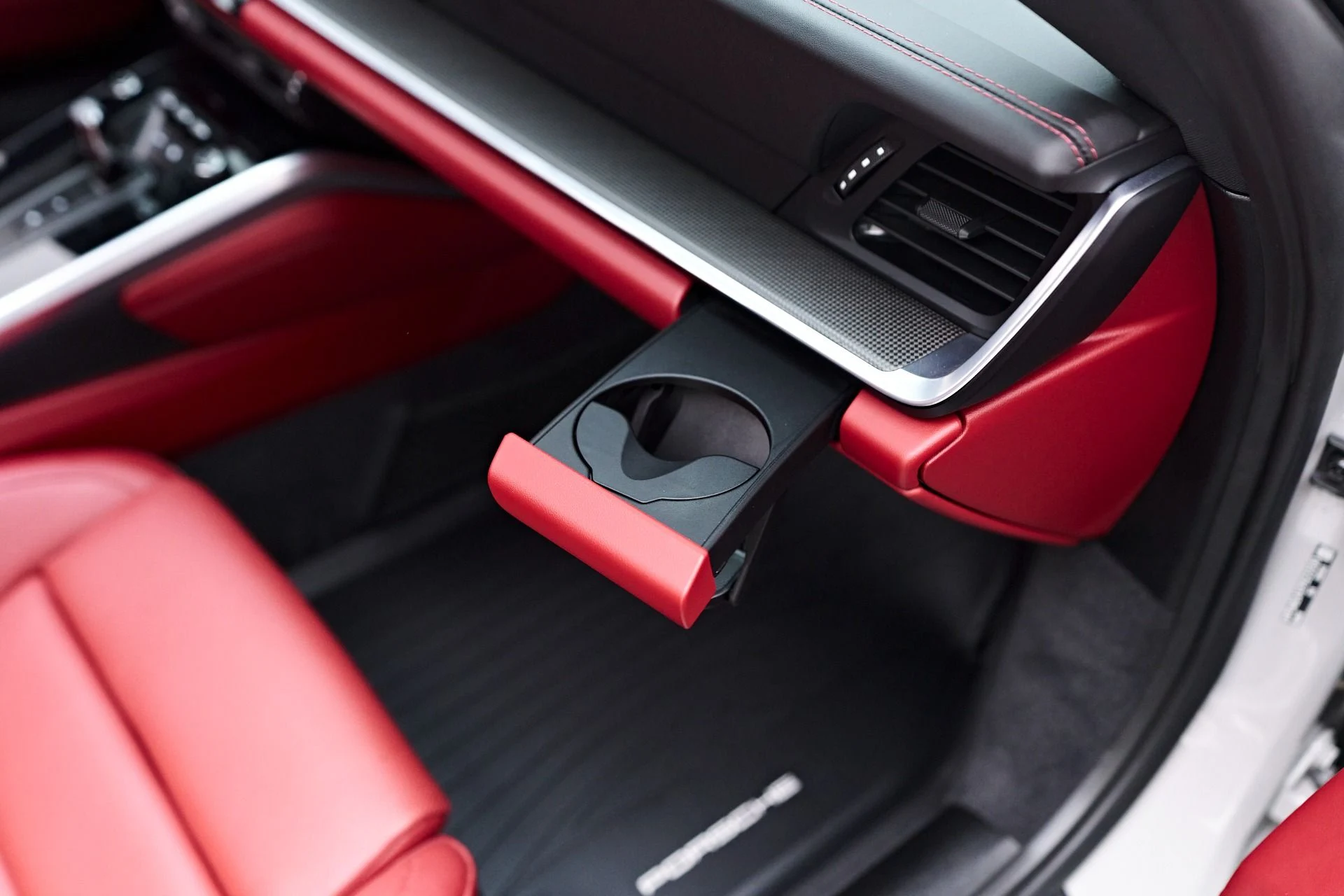 mph045_2897507332_Used_2023_Porsche_911_Carrera_4_S_1757702403_e16fe38d46