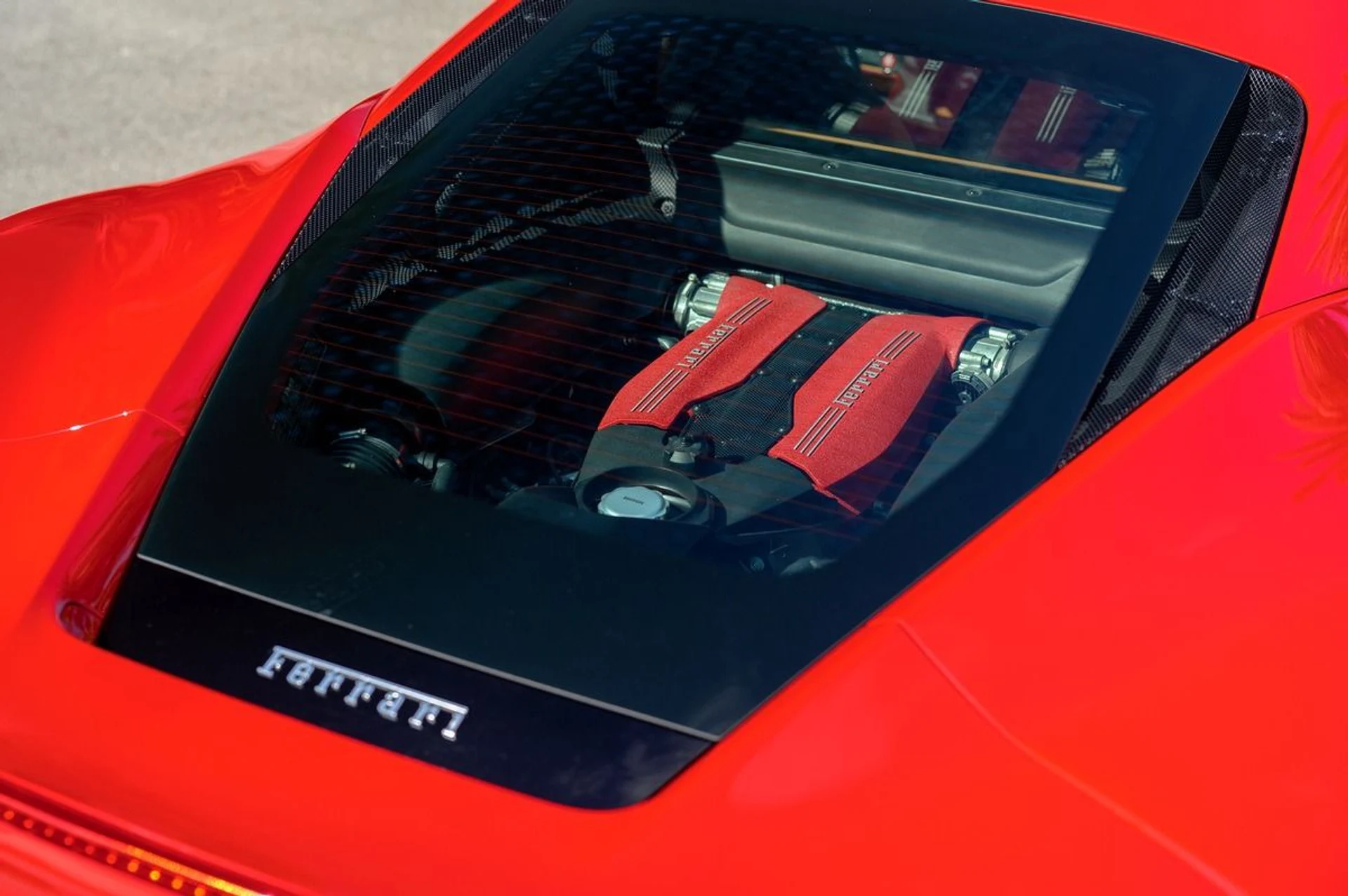 mph045_2913365112_Used_2017_Ferrari_488_GTB_1753314264_61b1b98516