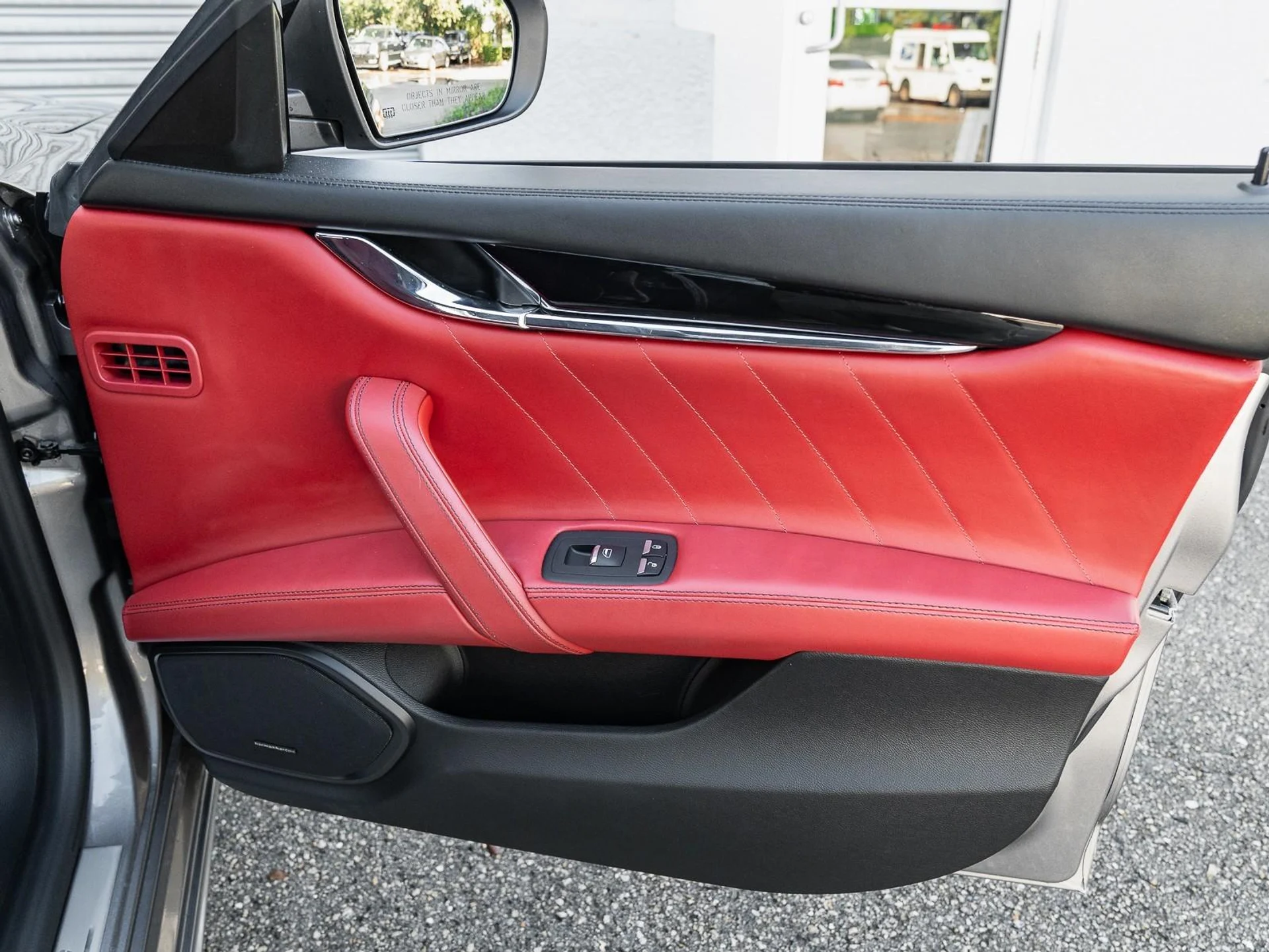 mph045_292317127_Used_2022_Maserati_Quattroporte_GT_1765231544_9c07fddadf