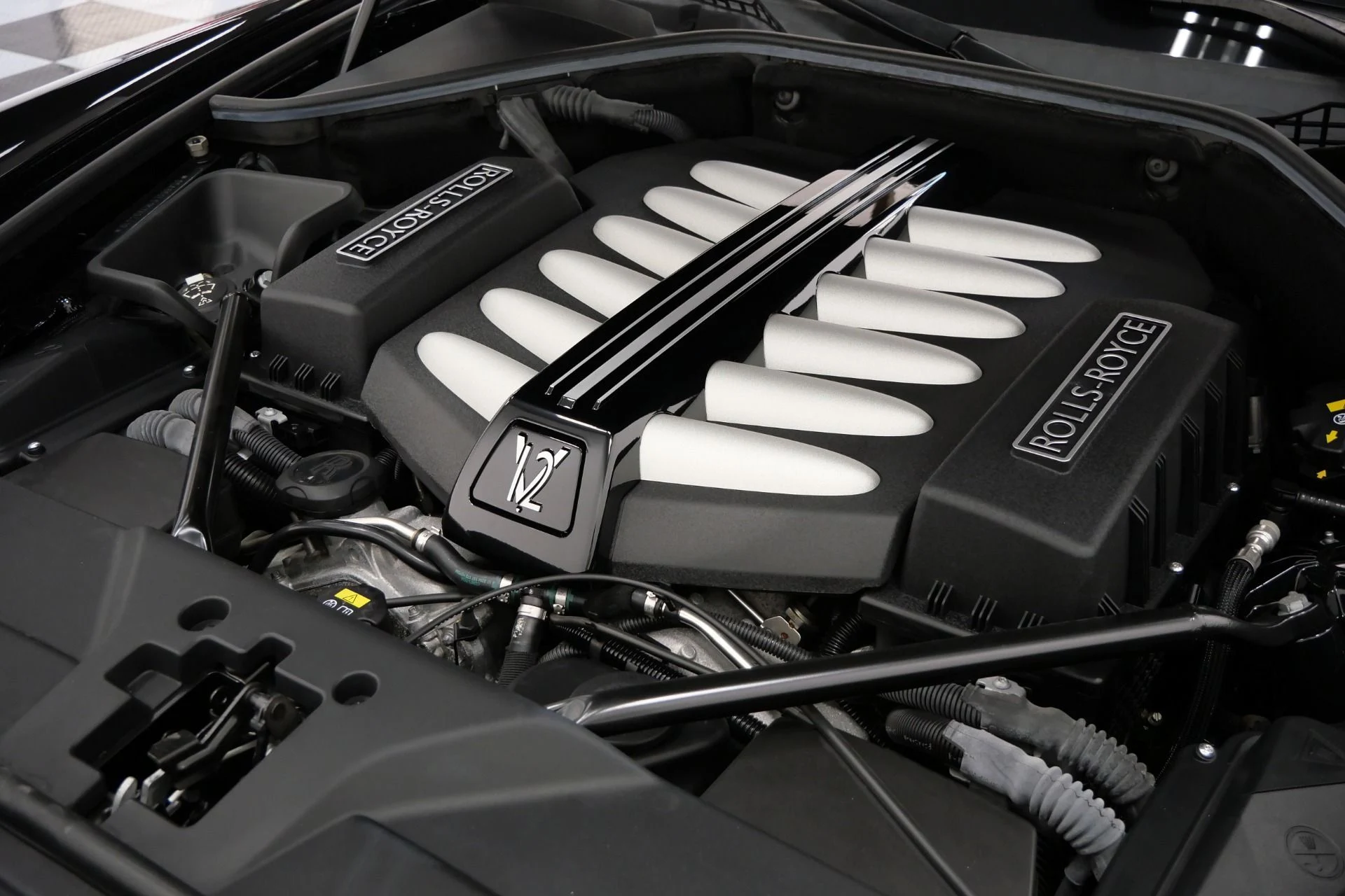 mph045_2929094454_Used_2019_Rolls_Royce_Ghost_EWB_Long_Wheelbase_Model_430_K_MSRP_Low_Miles_1788191510_6a9f1dc0dd