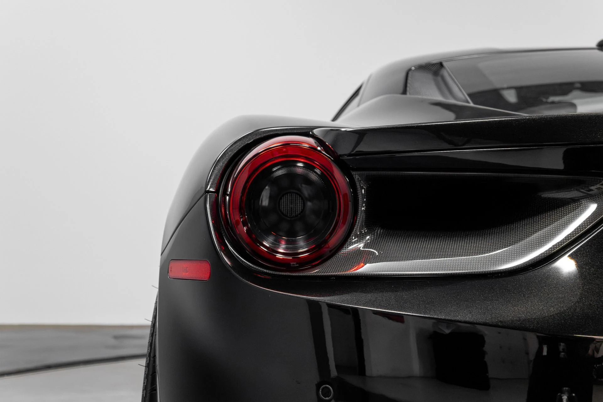 mph045_2932808846_Used_2018_Ferrari_488_GTB_Base_1771040686_a74cc9ddba