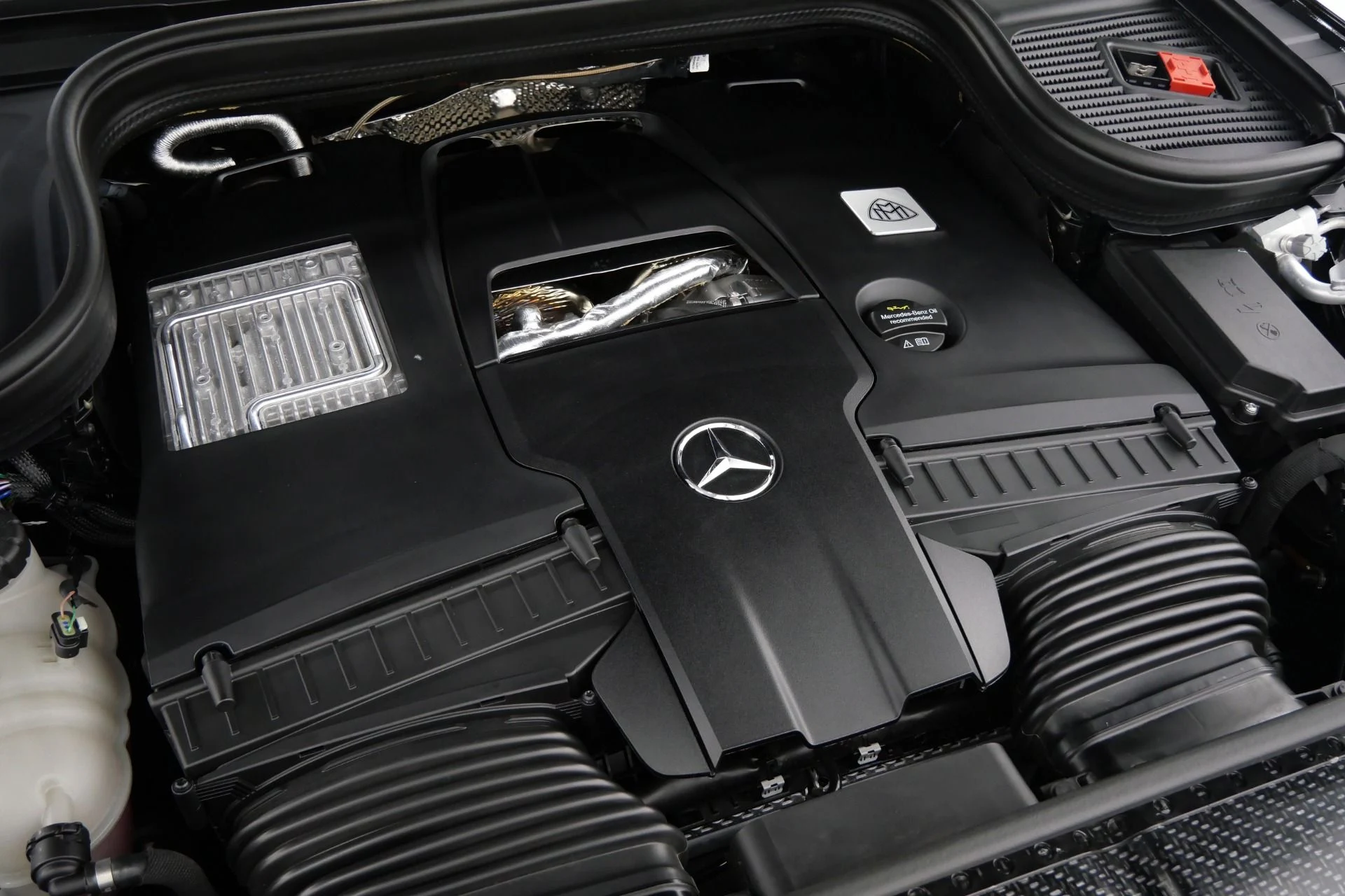 mph045_2961378521_Used_2025_Mercedes_Benz_Maybach_GLS_600_4_MATIC_Monoblock_Wheels_4_Seat_Configuration_Rear_Entertainment_1776793710_d40d435a05