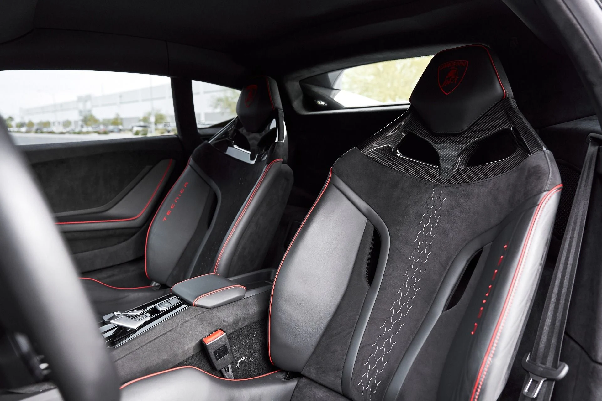 mph045_2968666356_Used_2023_Lamborghini_Huracan_Tecnica_Base_1766269070_5d7c058822