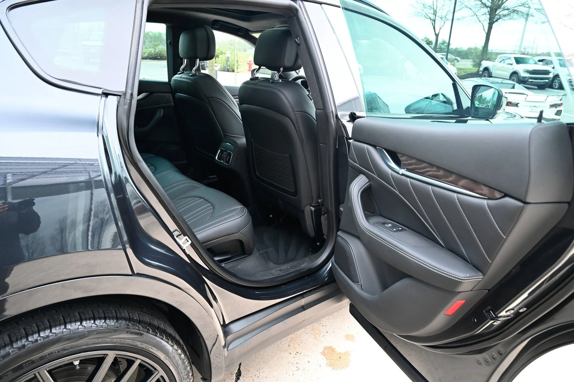 mph045_2969008818_19b0be86bd2d473b957a8f06afb1d462_d3ed3c3877