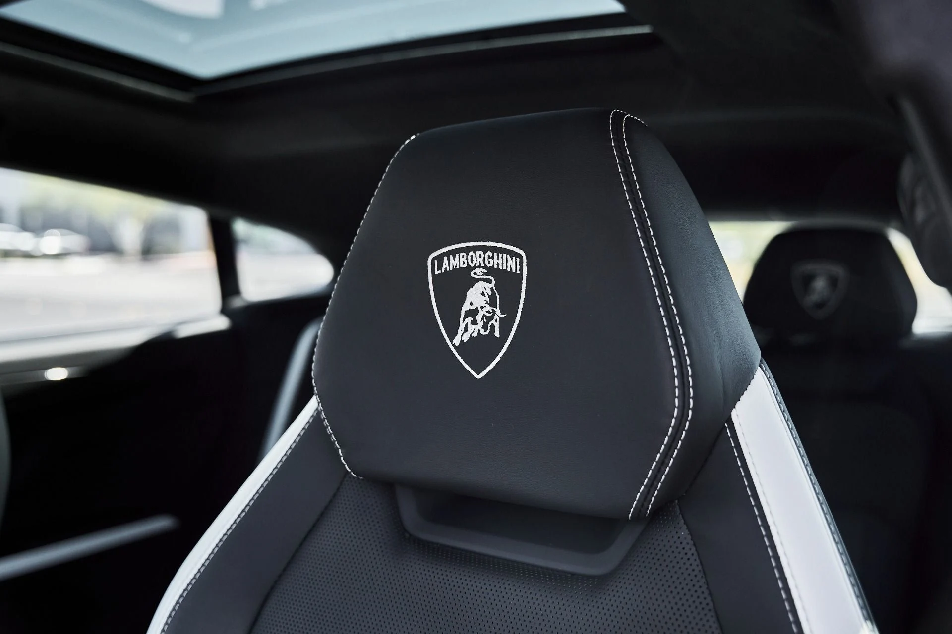 mph045_2970068539_Used_2025_Lamborghini_Urus_SE_1781314243_5008a762a7