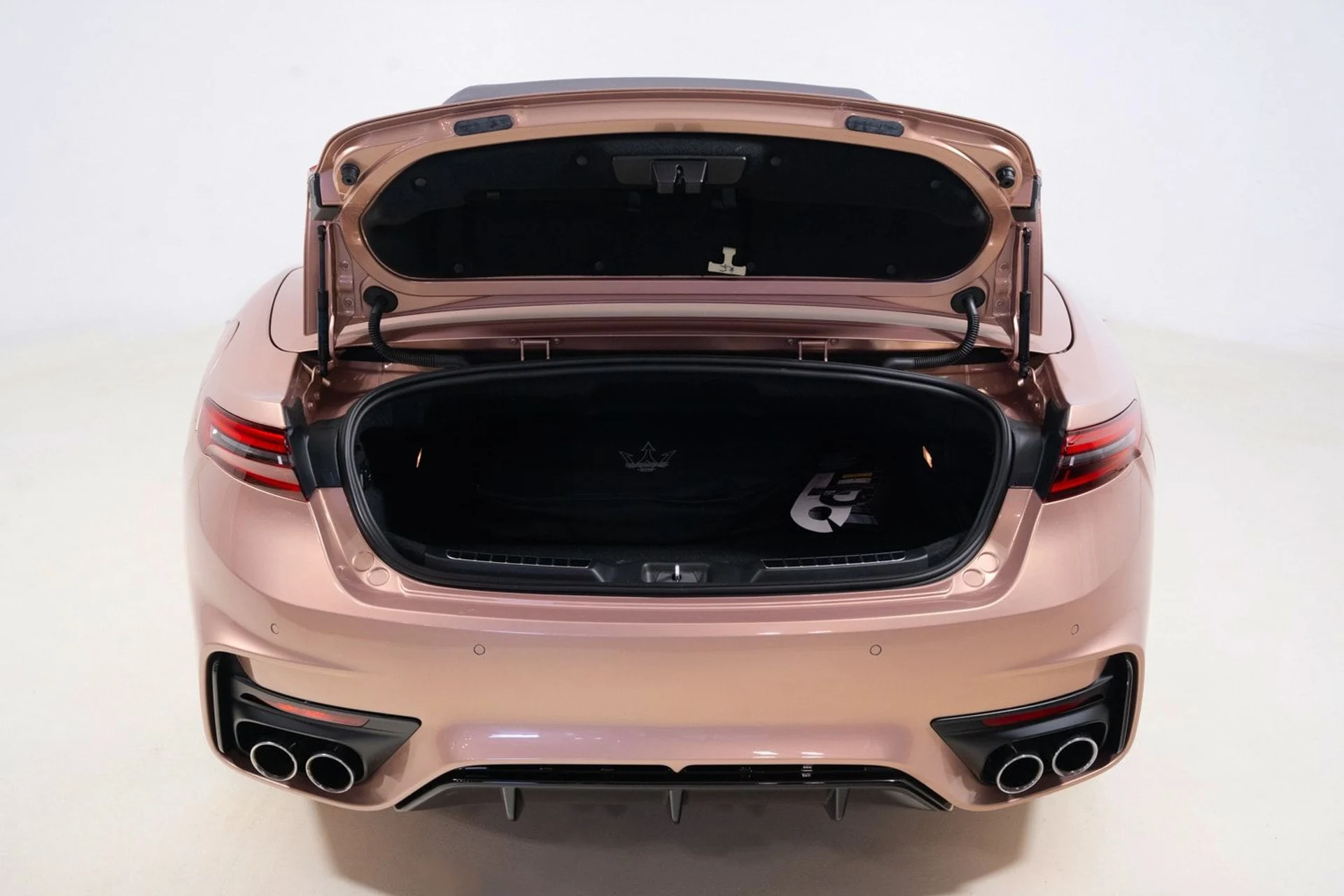 mph045_2971602896_5937fea12c064fc5a8b7edc49eec506b_d30836558b