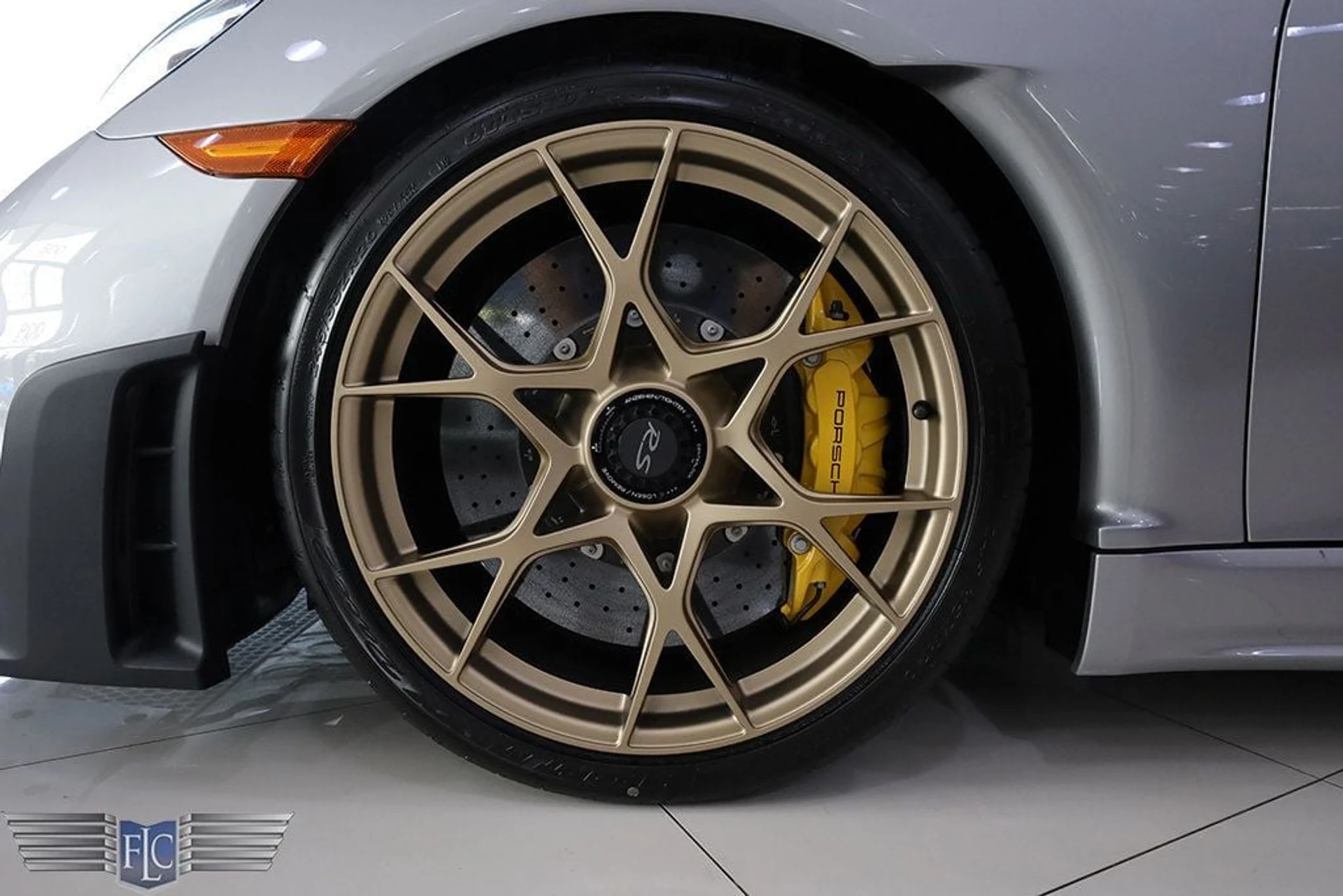 mph045_2974908237_used_2025_porsche_718_cayman_gt4rscoupe_6305_22896205_46_1024_252ace2117