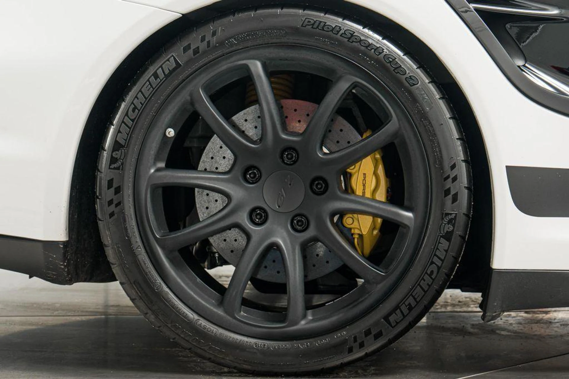 mph045_2980380385_B_ln_D_Ya_Y_Pwzy_Ei_V_Af_ADW_Mz_Brc_M_9fce6b5925