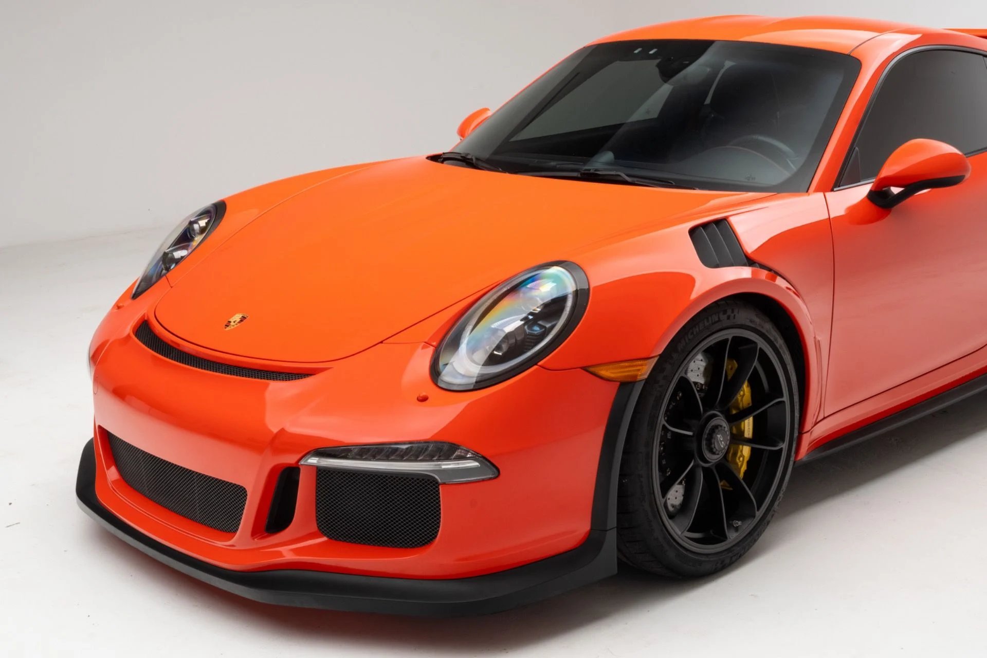 mph045_2991431631_Used_2016_Porsche_911_GT_3_RS_1790180392_0bb6a6091a