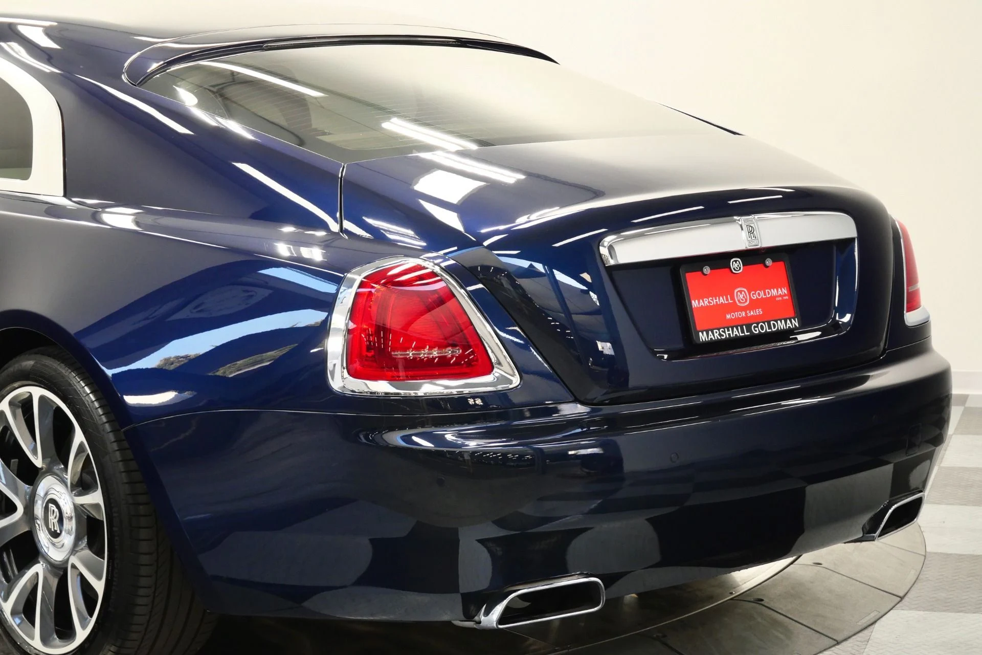 mph045_2997481258_Used_2019_Rolls_Royce_Wraith_The_Wraith_Package_Starlight_Headliner_Surround_Cameras_1773246282_0092e9120b