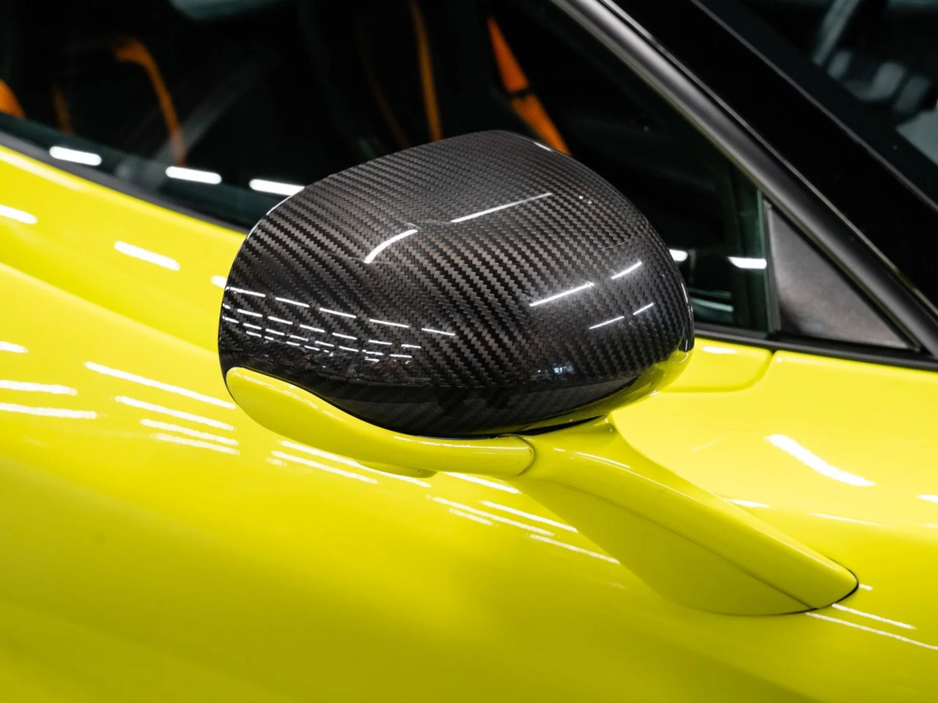 mph045_3002928694_mclaren_720s_2018_98f4a59f64