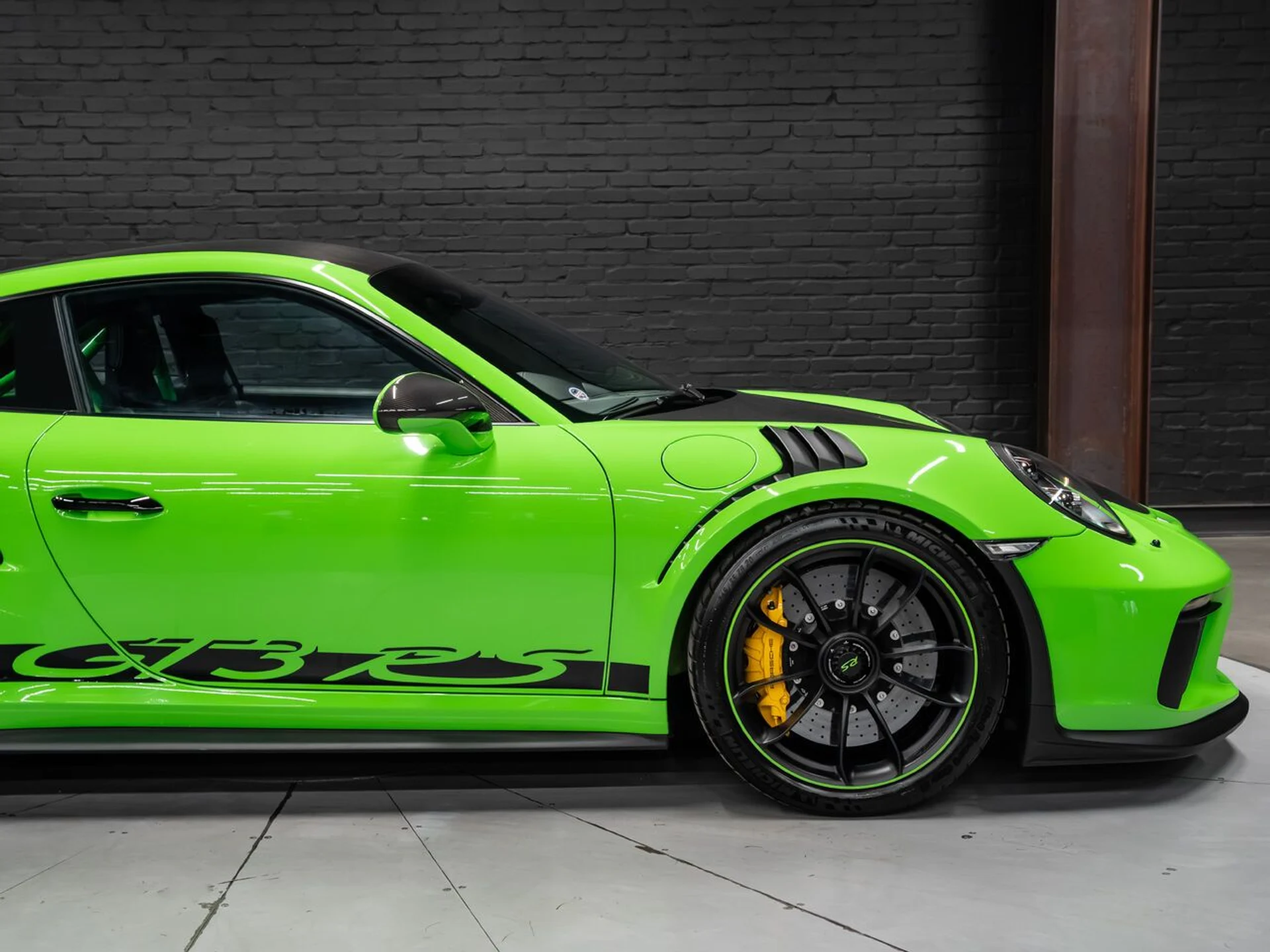 mph045_30067355_porsche_911_2019_95cc2c9a79