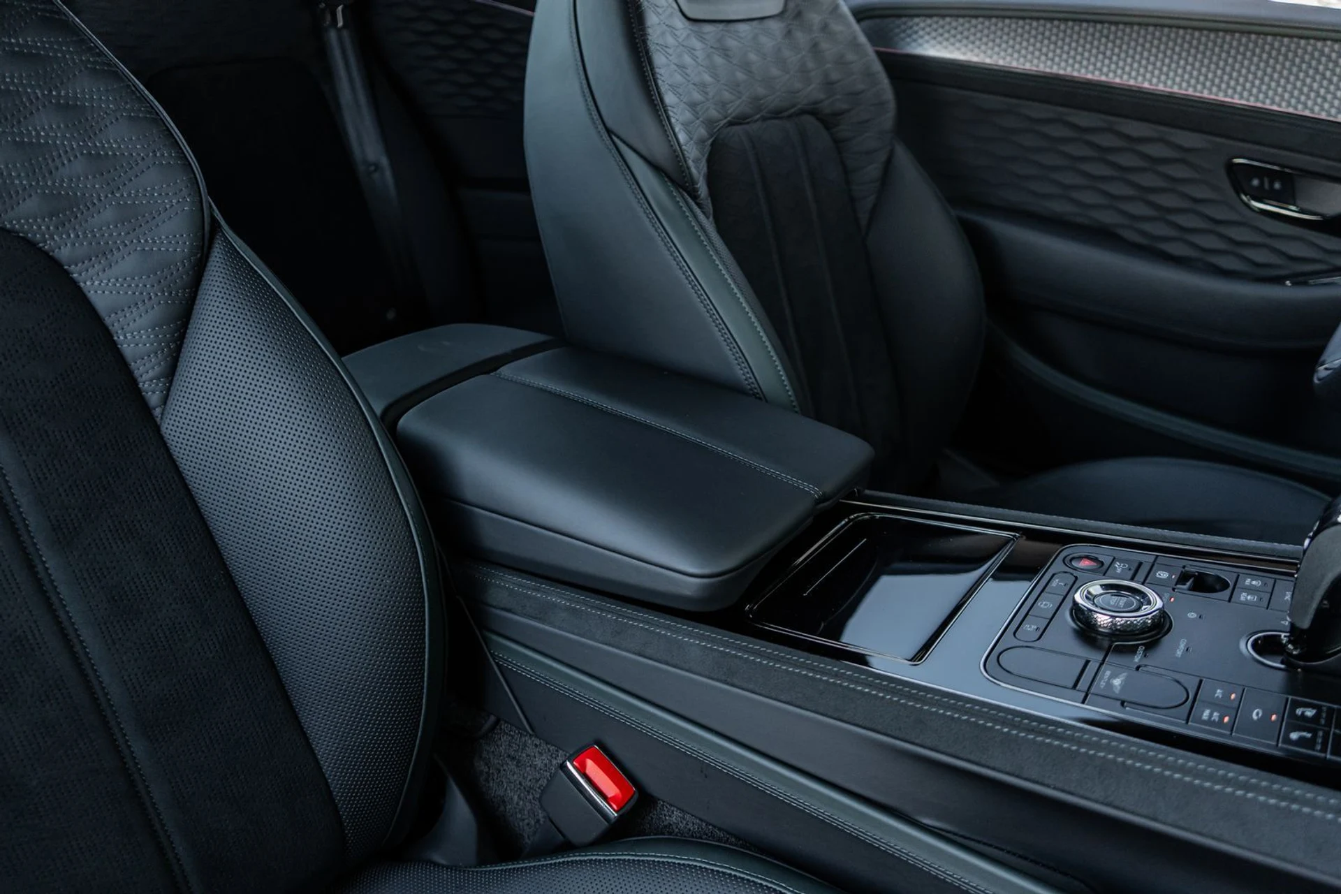 mph045_3006938272_b8b977a7_4d67_40bb_97e5_b71f20f7ba85_70c7ff6da2