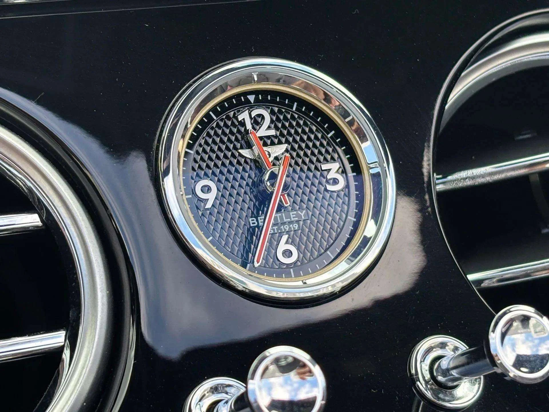 mph045_3028649122_49332ae6c1824111a9bc31fa6eeebeb5_cb5ead0a53