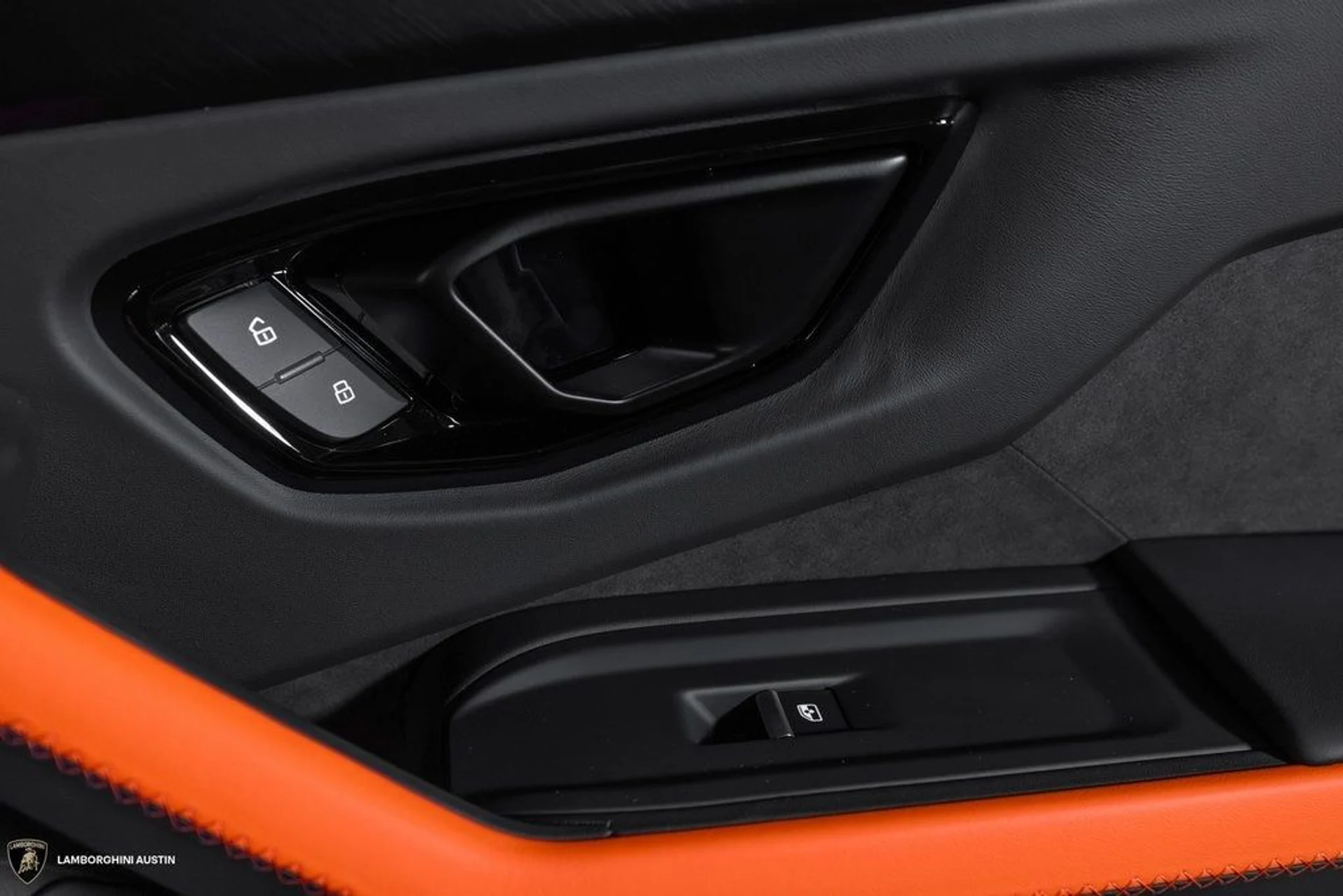 mph045_3030277929_55d03c9c0e7c3a334733150ceaec094bx_2d895f69e3