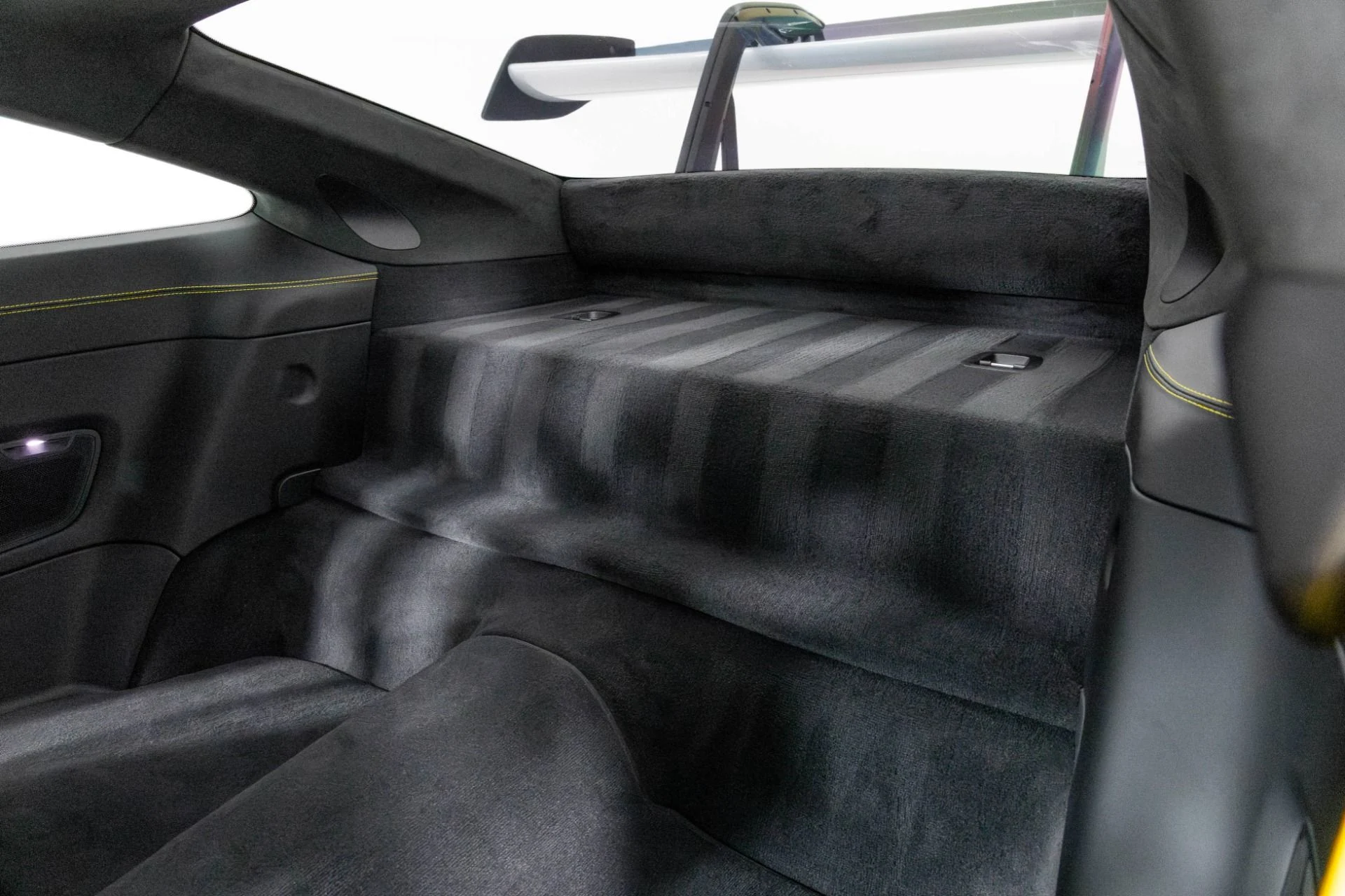 mph045_3035137935_Used_2025_Porsche_911_GT_3_RS_1763053579_19f618a222