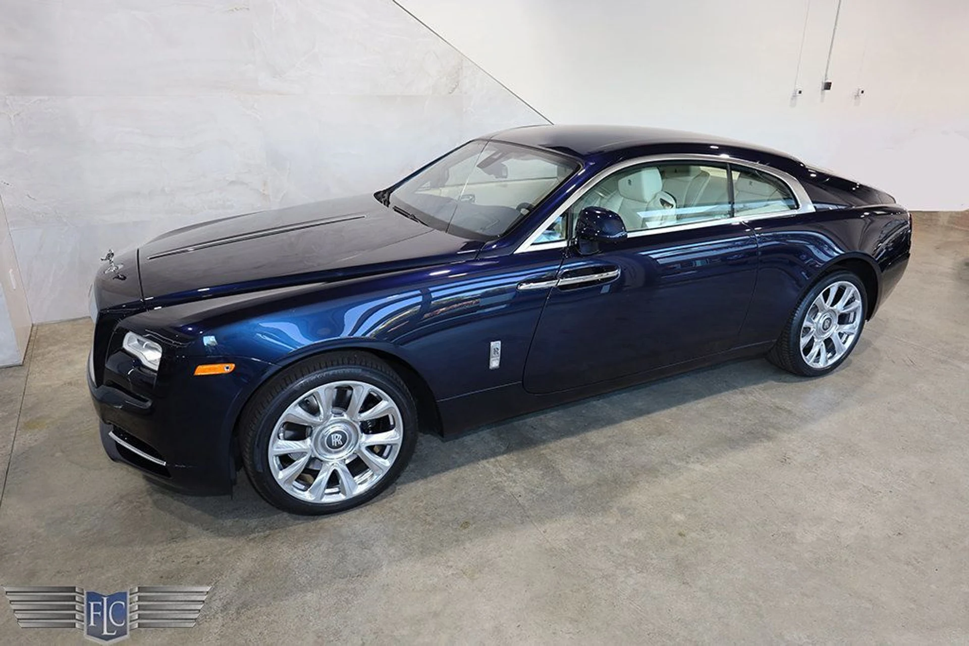 mph045_3040175808_used_2019_rolls_royce_wraith_coupe_9689_22959552_46_1024_43a4dc06a1