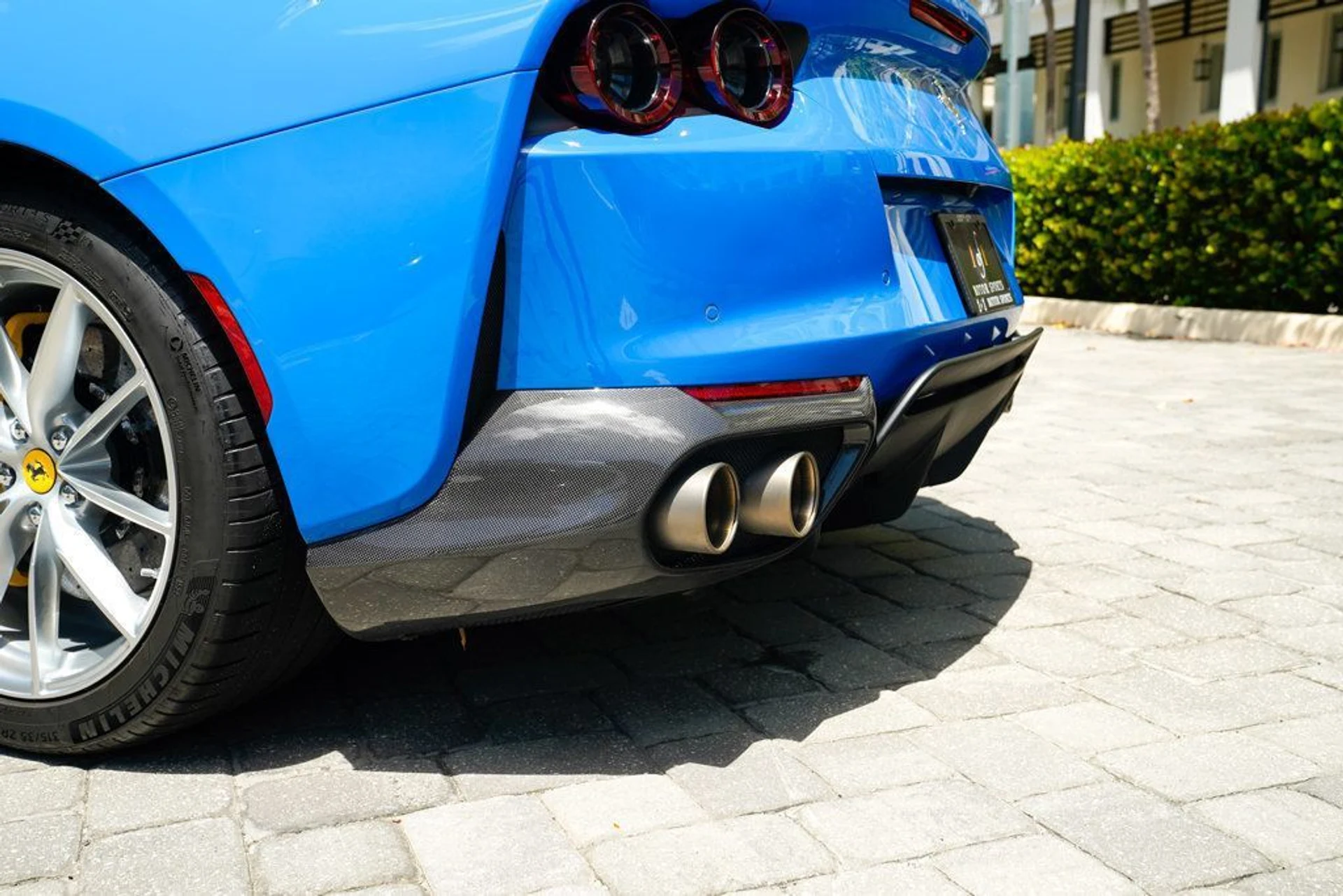 mph045_3054326426_used_2022_ferrari_812_gts_convertible_14354_22898644_46_1024_e5541479ea