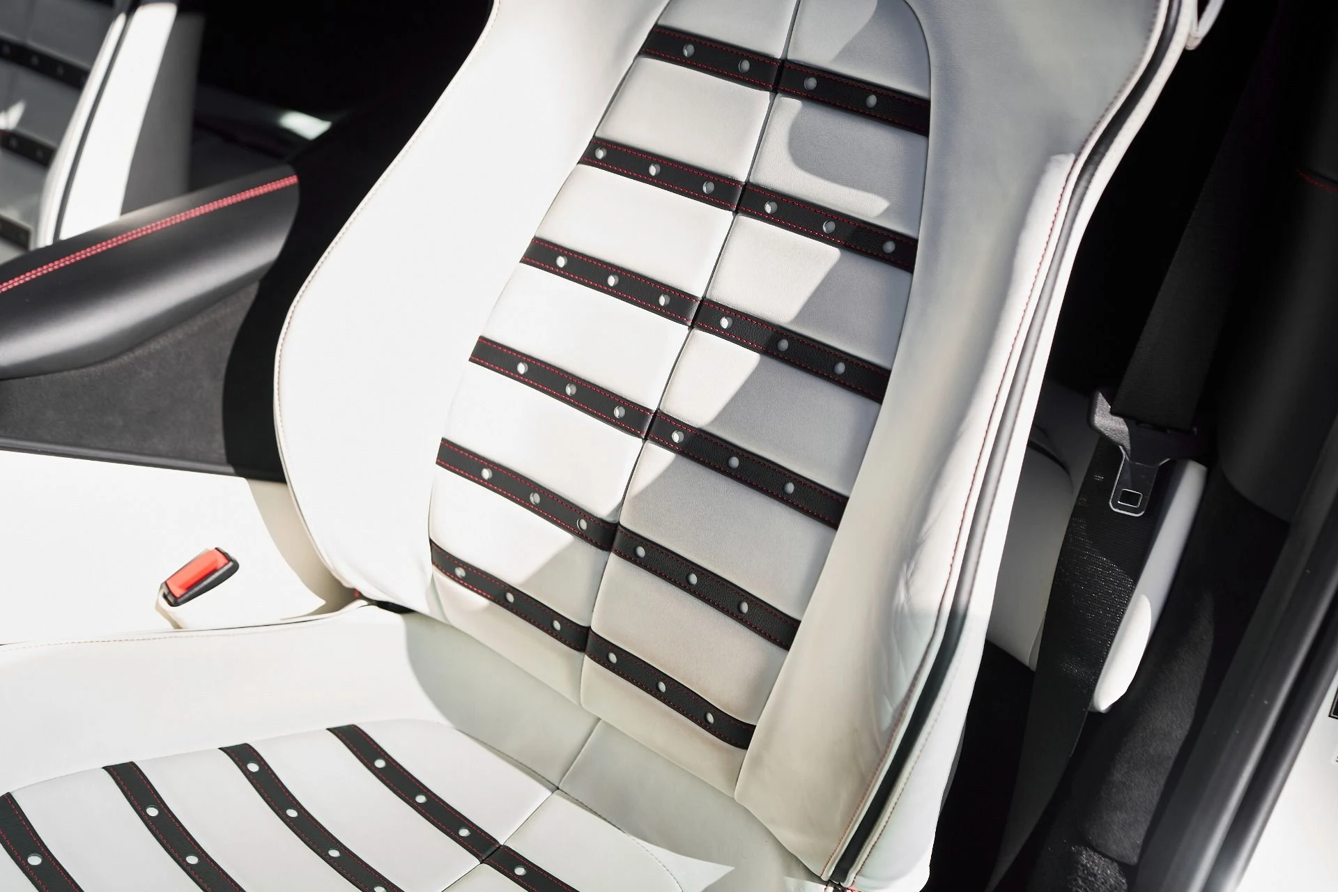 mph045_3057919242_Used_2022_Ferrari_Roma_Base_1764637258_d5ad91c011