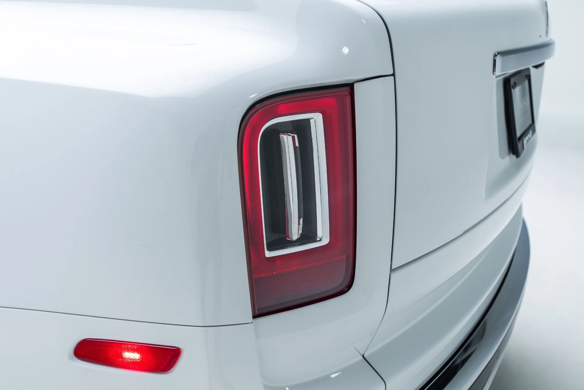 mph045_3058676748_Used_2019_Rolls_Royce_Cullinan_1786991337_1a7fd442e2