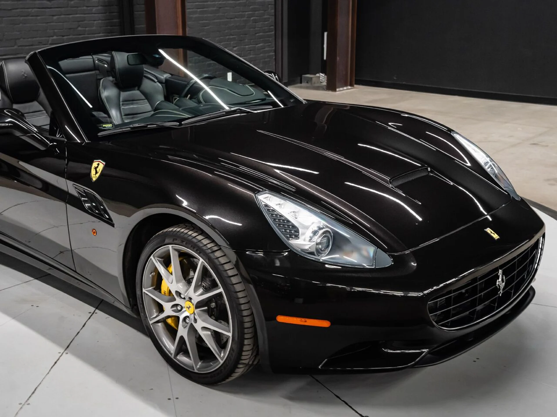 mph045_3065268447_ferrari_california_2011_8fbffab45f