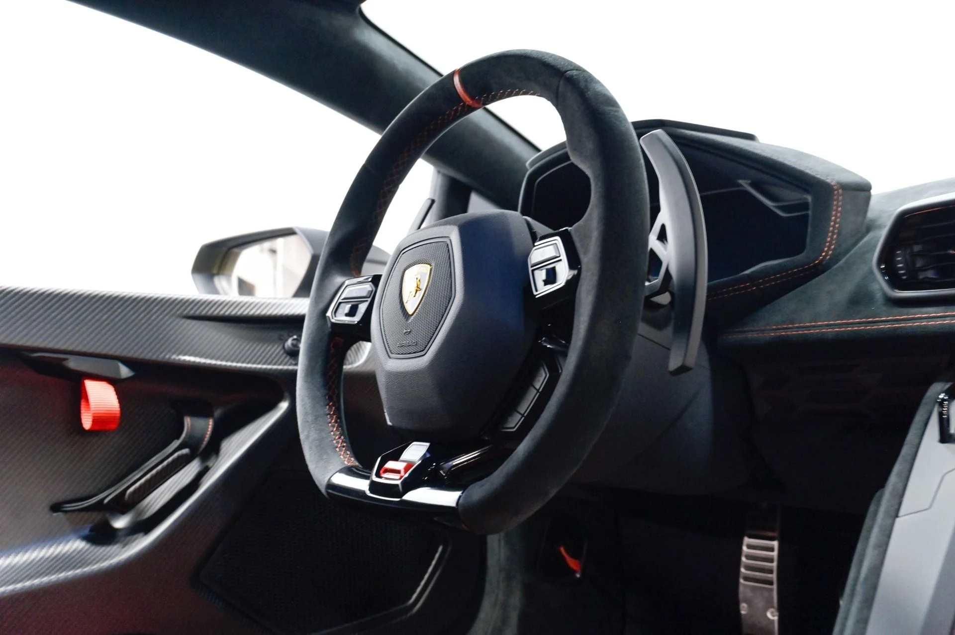 mph045_3071373963_Used_2023_Lamborghini_Huracan_STO_1782768591_9b1a526dd8