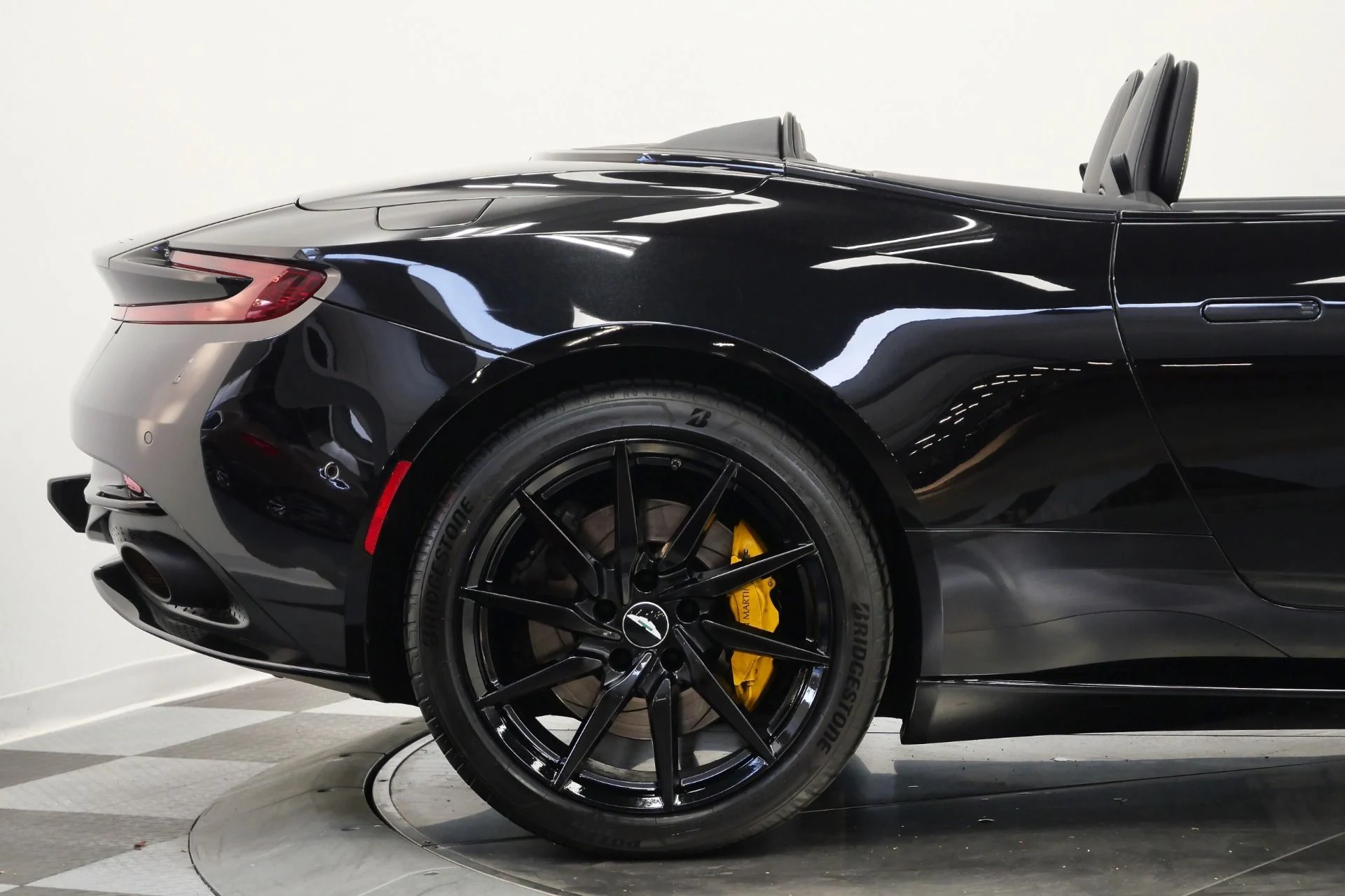 mph045_3080031148_Used_2020_Aston_Martin_DB_11_Volante_Gloss_Black_Trim_Electron_Yellow_Stitching_1776805913_cb40aa3a95