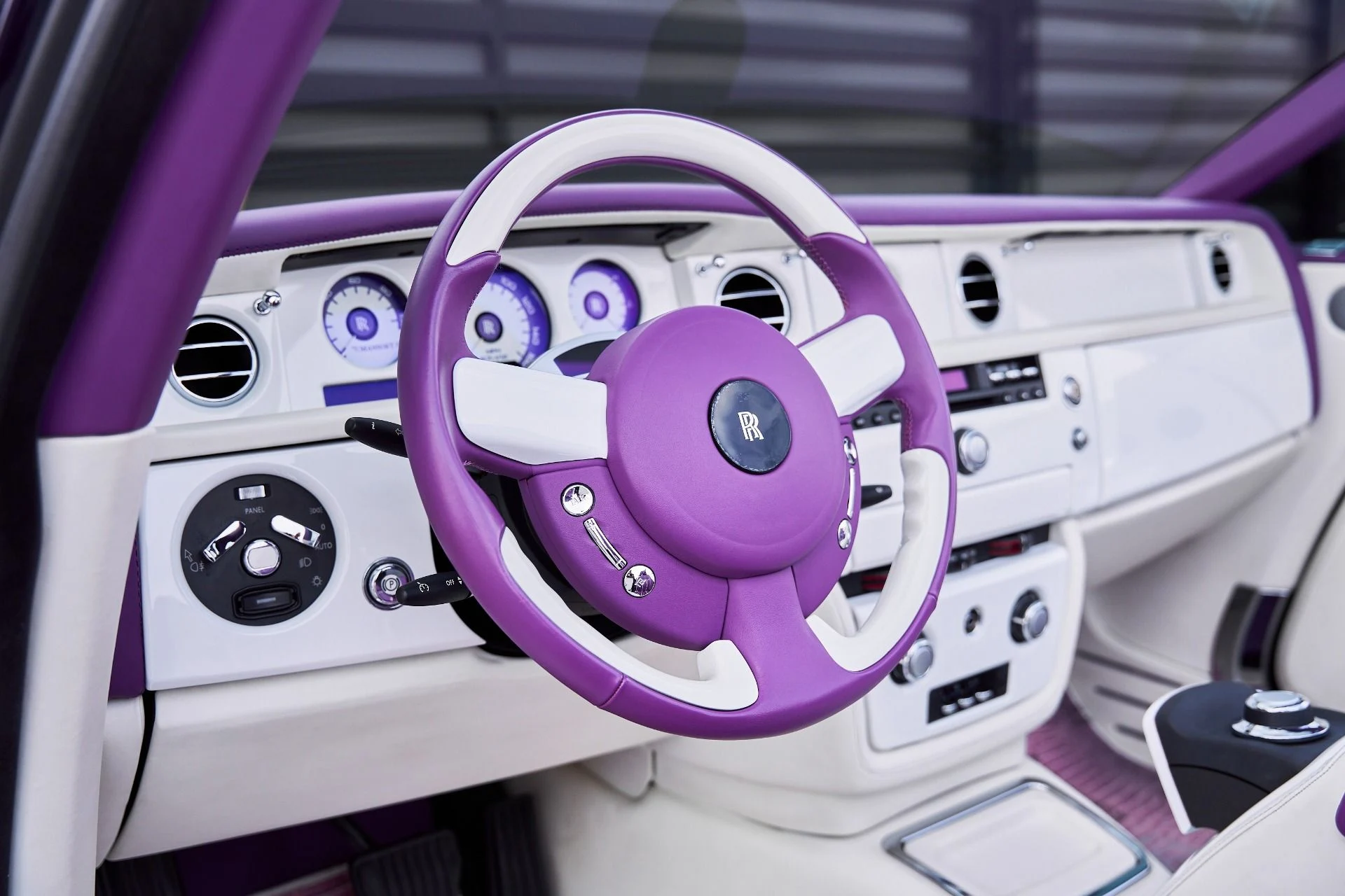 mph045_3080860140_Used_2008_Rolls_Royce_Phantom_Drophead_Coupe_Base_1769136051_b356afc88d