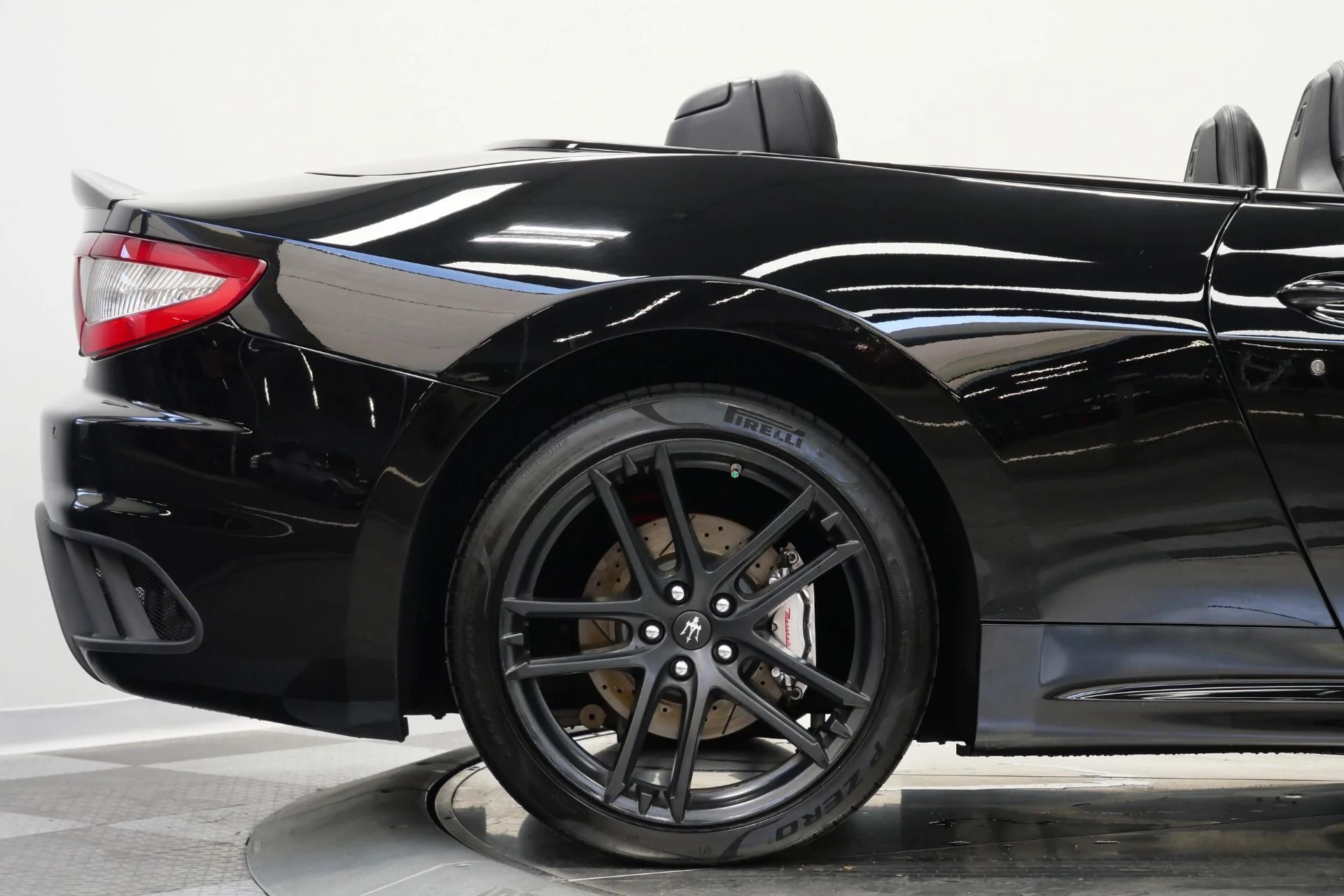 mph045_3089632885_Used_2013_Maserati_Gran_Turismo_Convertible_MC_Carbon_Fiber_Interior_Trim_Great_Sound_1773764089_31c26326c4