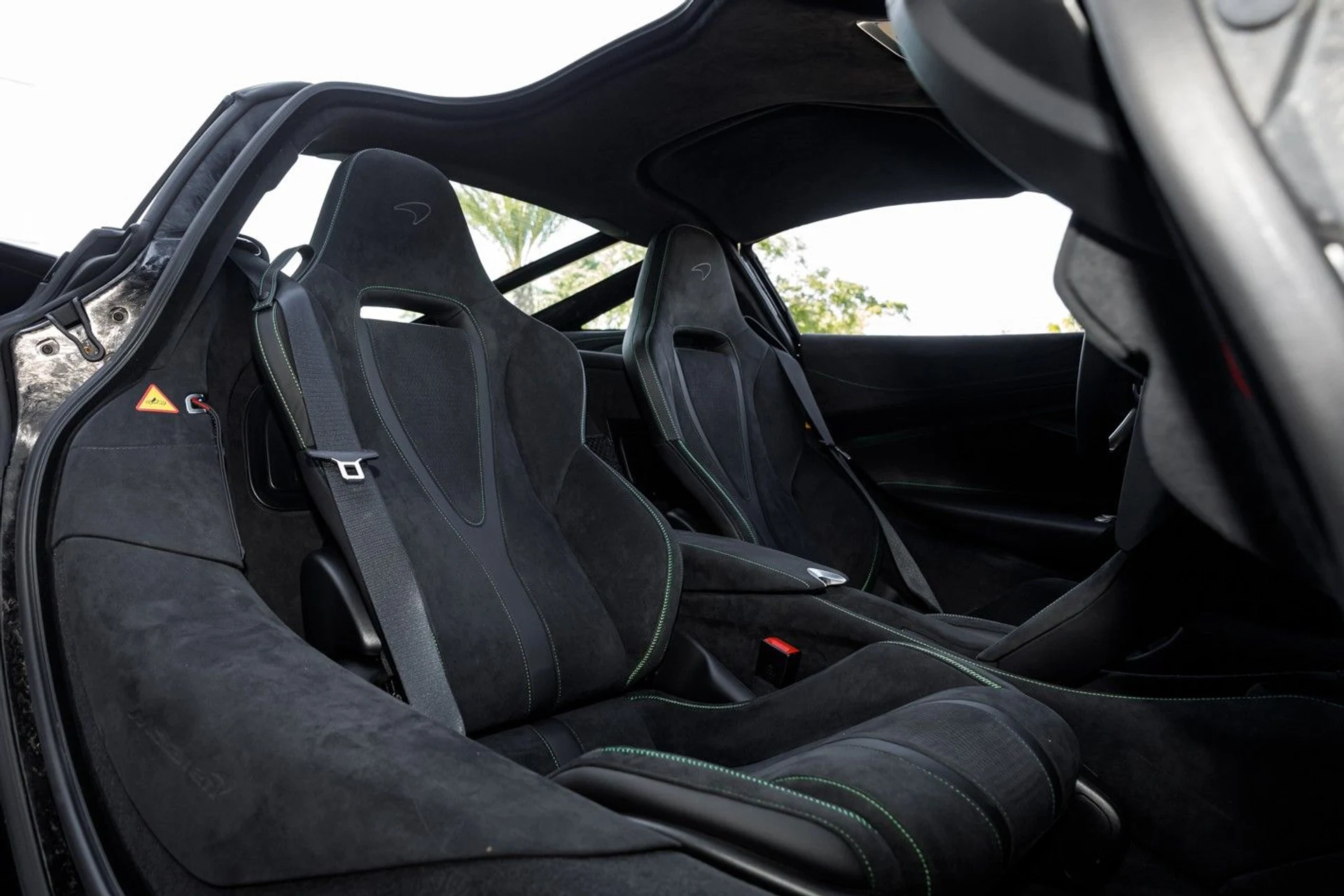 mph045_3090780231_668_p46_l_ee517cc247