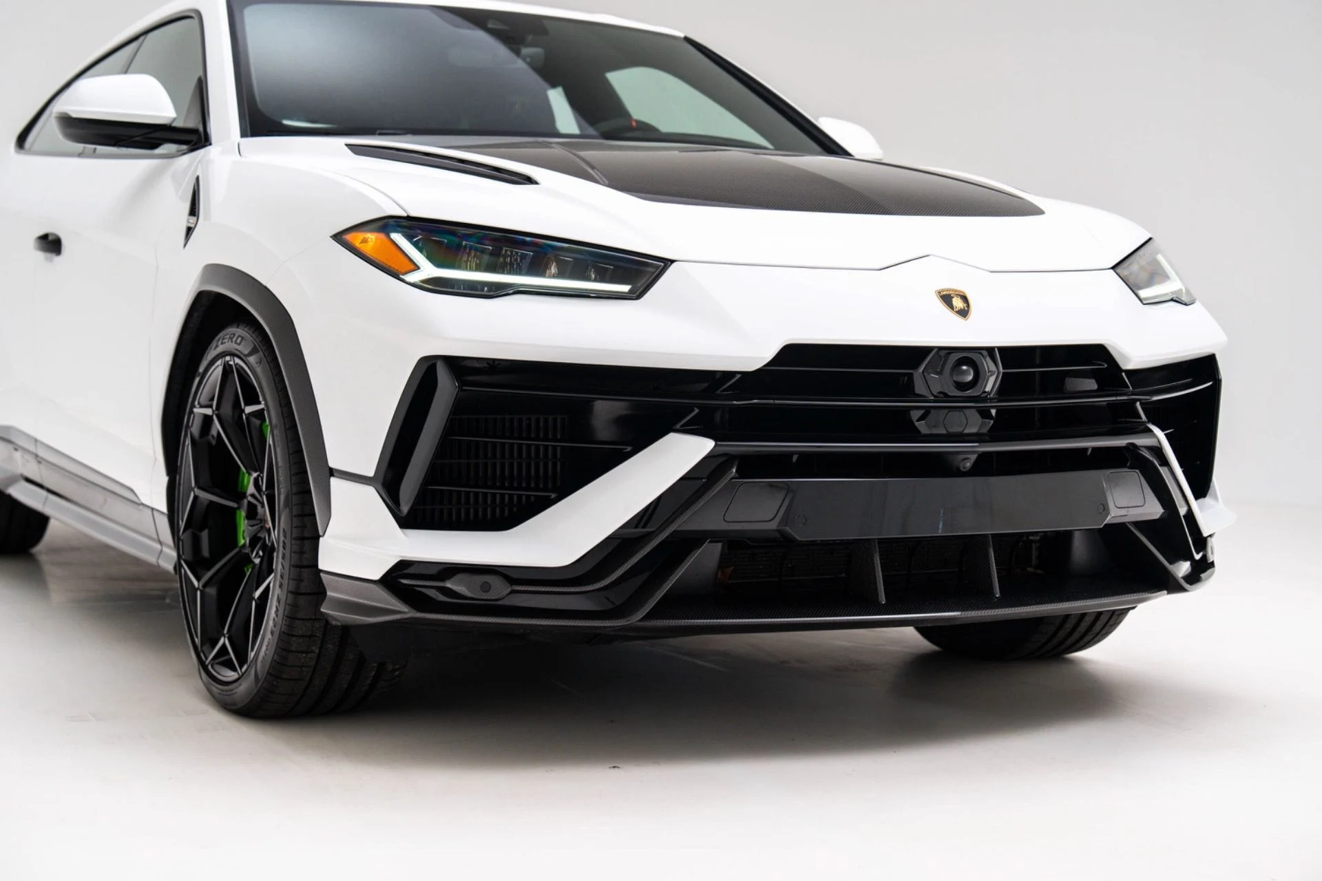 mph045_3101351958_Used_2024_Lamborghini_Urus_Performante_1775674461_2213ca2bc3
