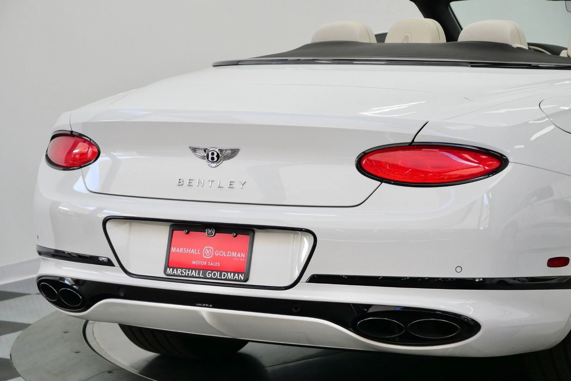 mph045_3114095741_Used_2022_Bentley_Continental_GTC_V8_Mulliner_Specification_Front_Seat_Comfort_Specification_1775574655_959e04025e