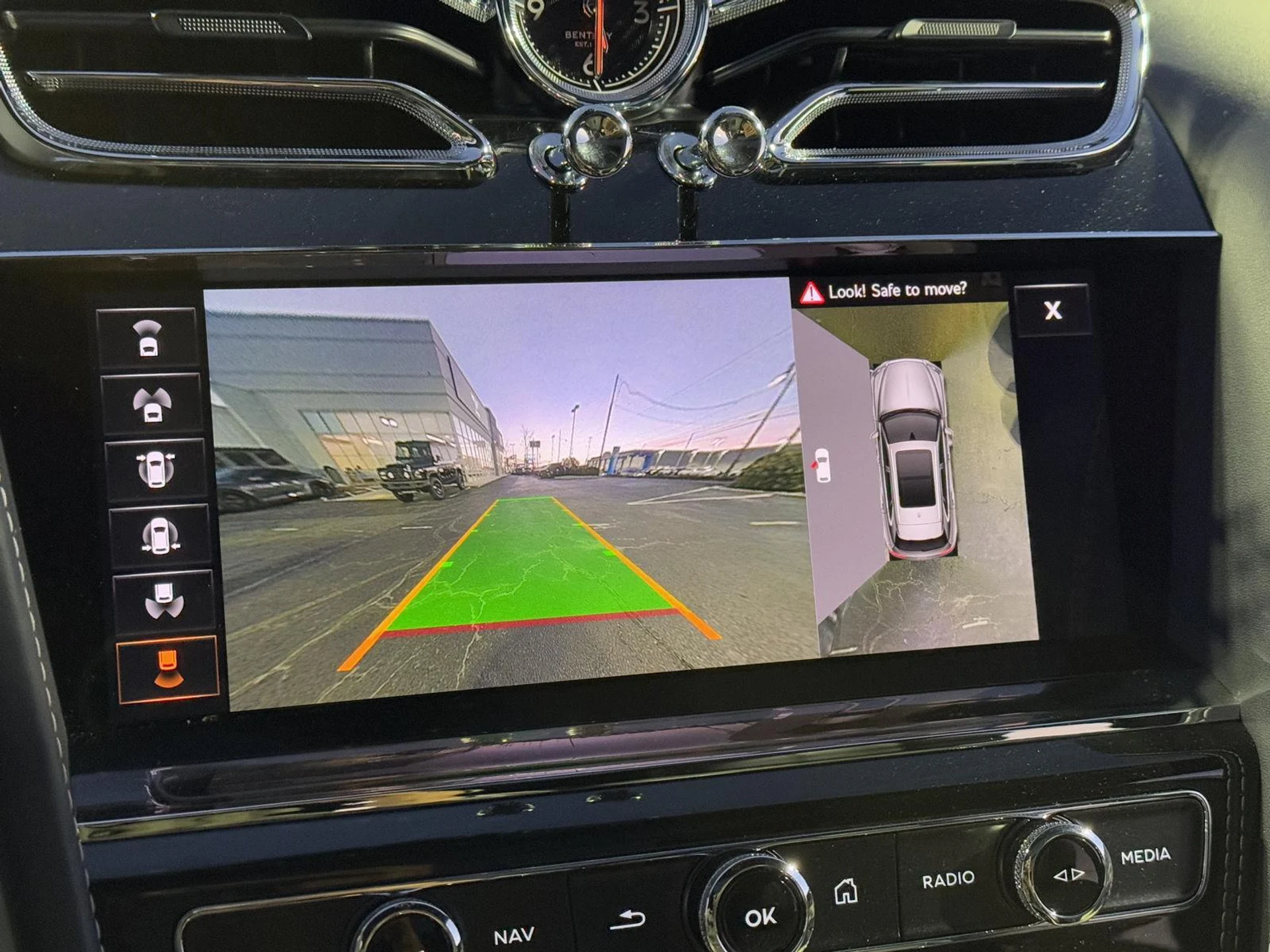 mph045_3117887541_2d9dccb253975affd1e1c01c96cffea5_7703518718