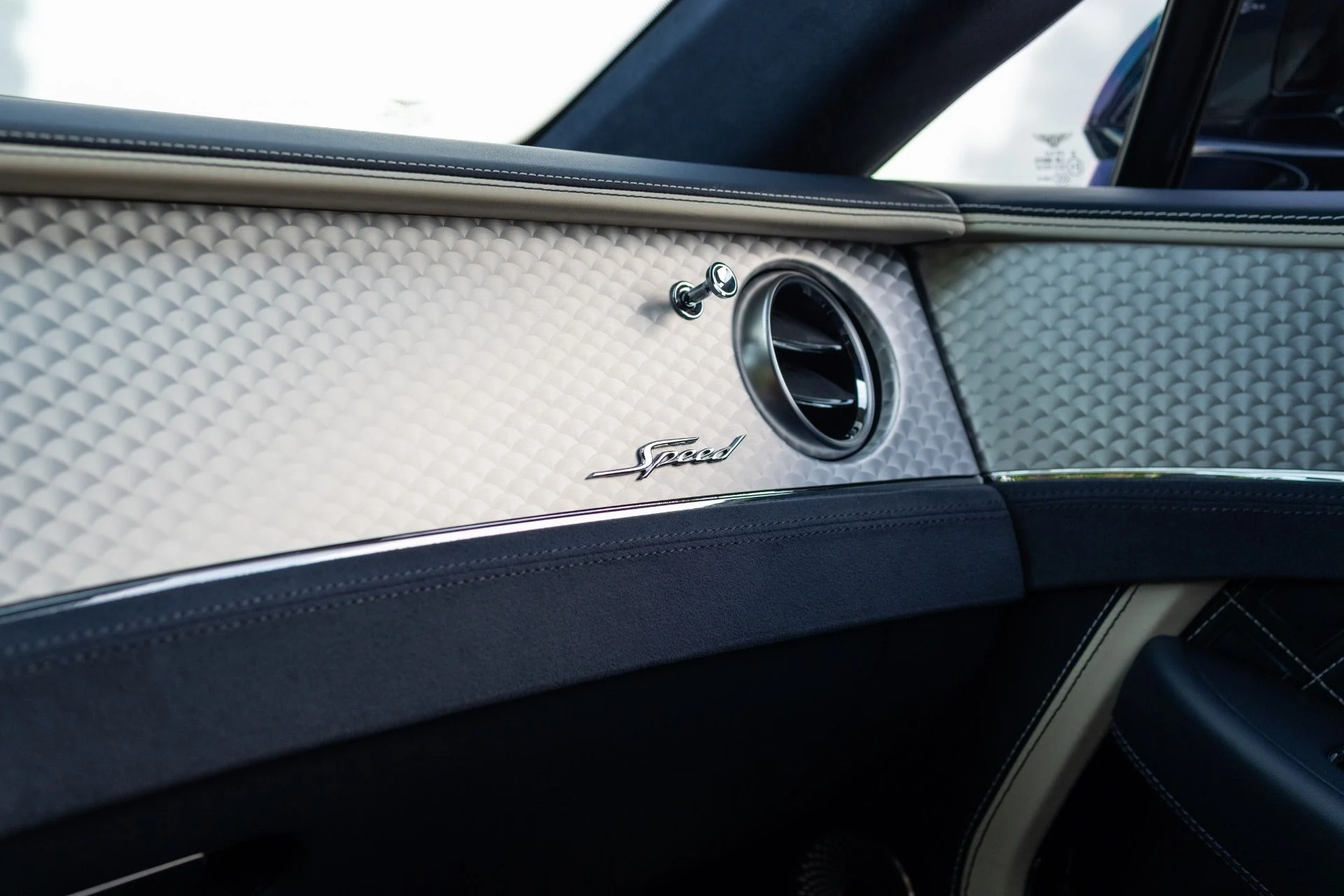 mph045_3128581340_Used_2023_Bentley_Continental_GT_Speed_1775098495_4f75d8511d