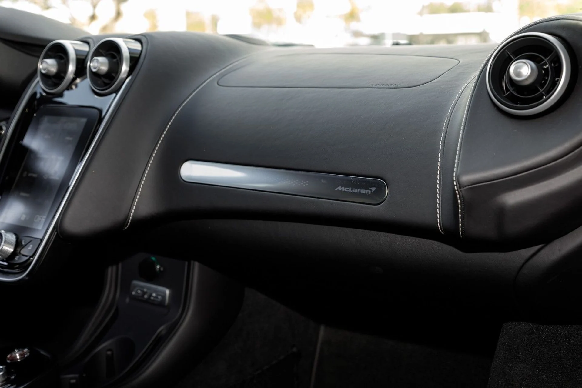 mph045_3158755858_462_p46_l_b10993e6d1