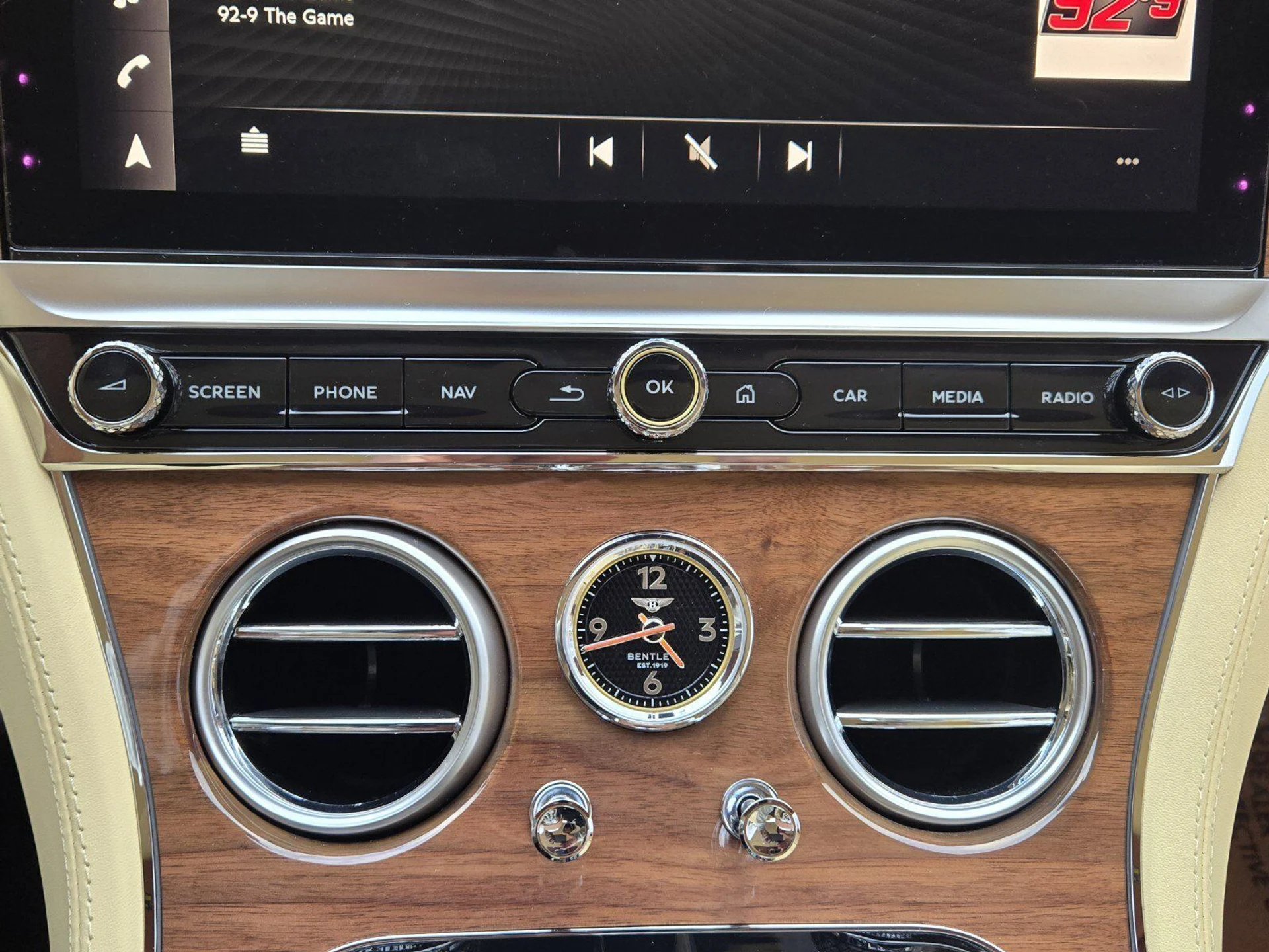 mph045_3174702924_44d0304e9018a0bd01608d105c5d1ad6x_8c7456d6df