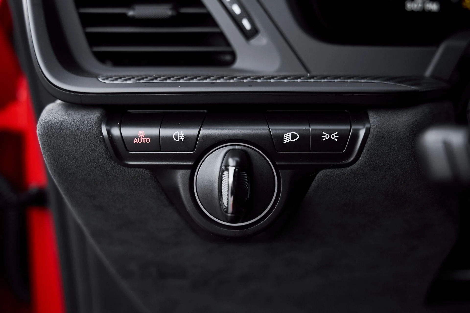 mph045_319041937_Used_2025_Porsche_911_GT_3_1766514483_3adbe7f484