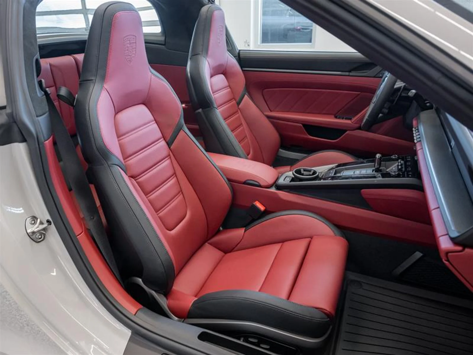 mph045_3200091357_11789958_1607455761_2521362fee