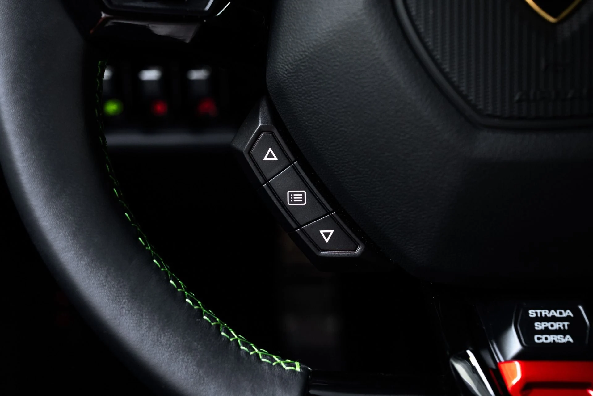 mph045_3200851796_Used_2023_Lamborghini_Huracan_Tecnica_1775770975_401f9d1e16