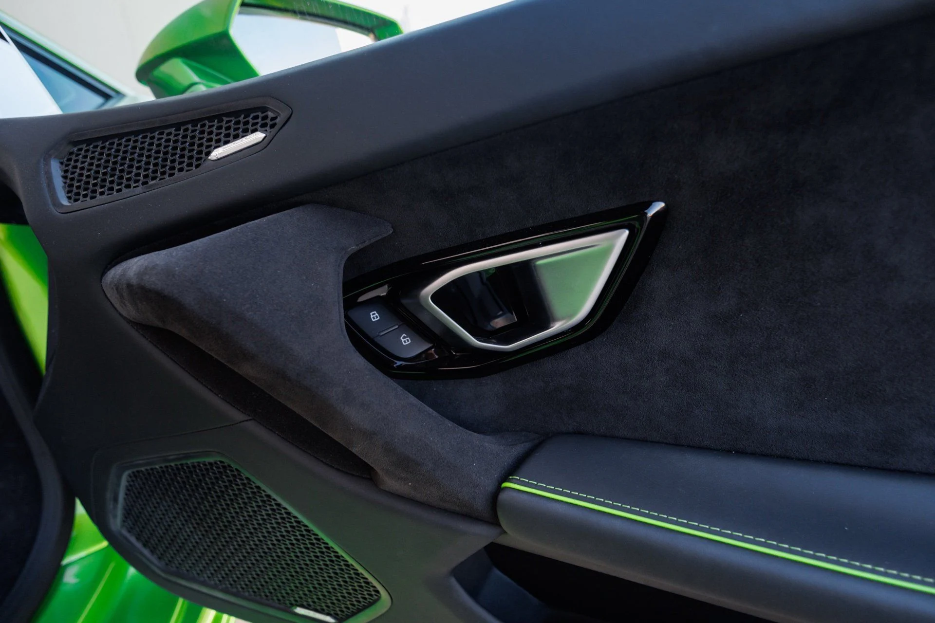 mph045_3200918426_50f215dea9efa59cb3be3d66c090954dx_e96b6b21a4